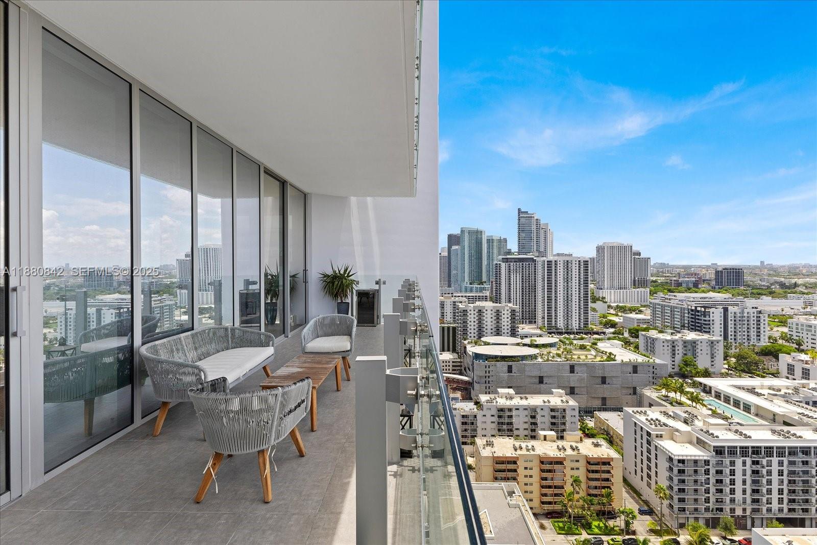 700 NE 26th Terrace
