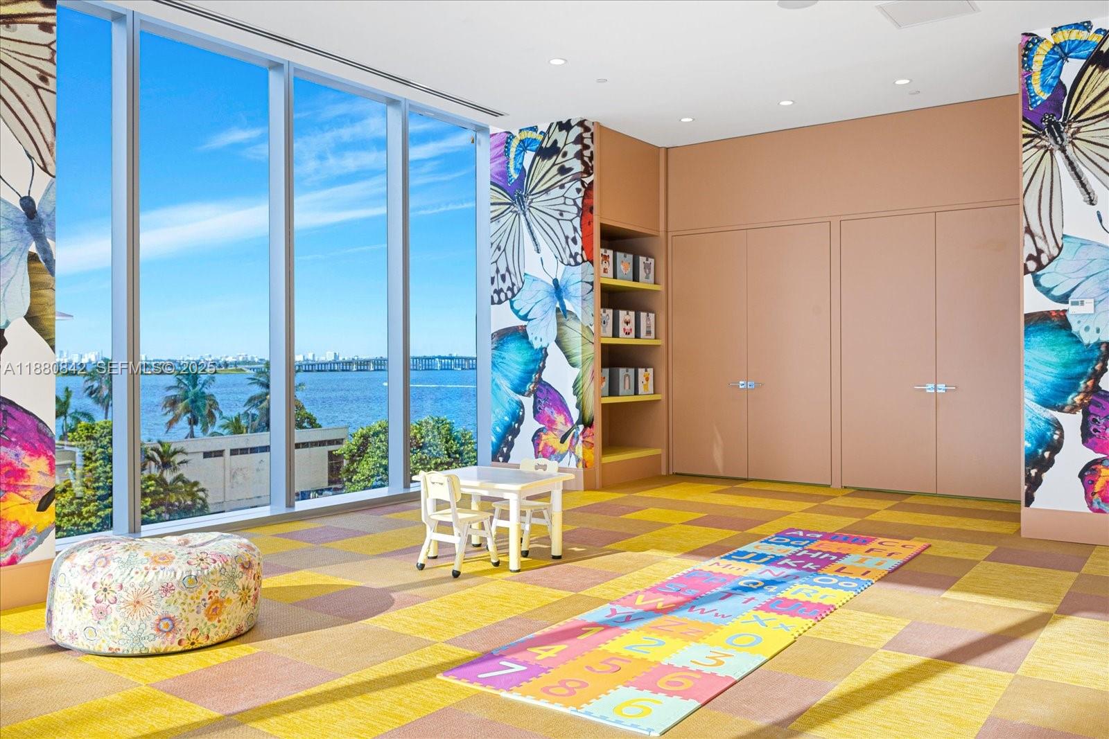 700 NE 26th Terrace