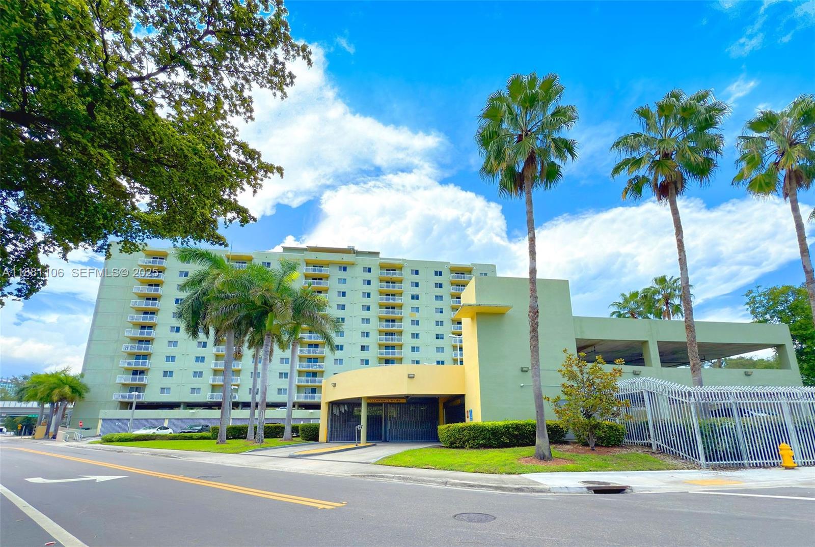 816 NW 11th Street
