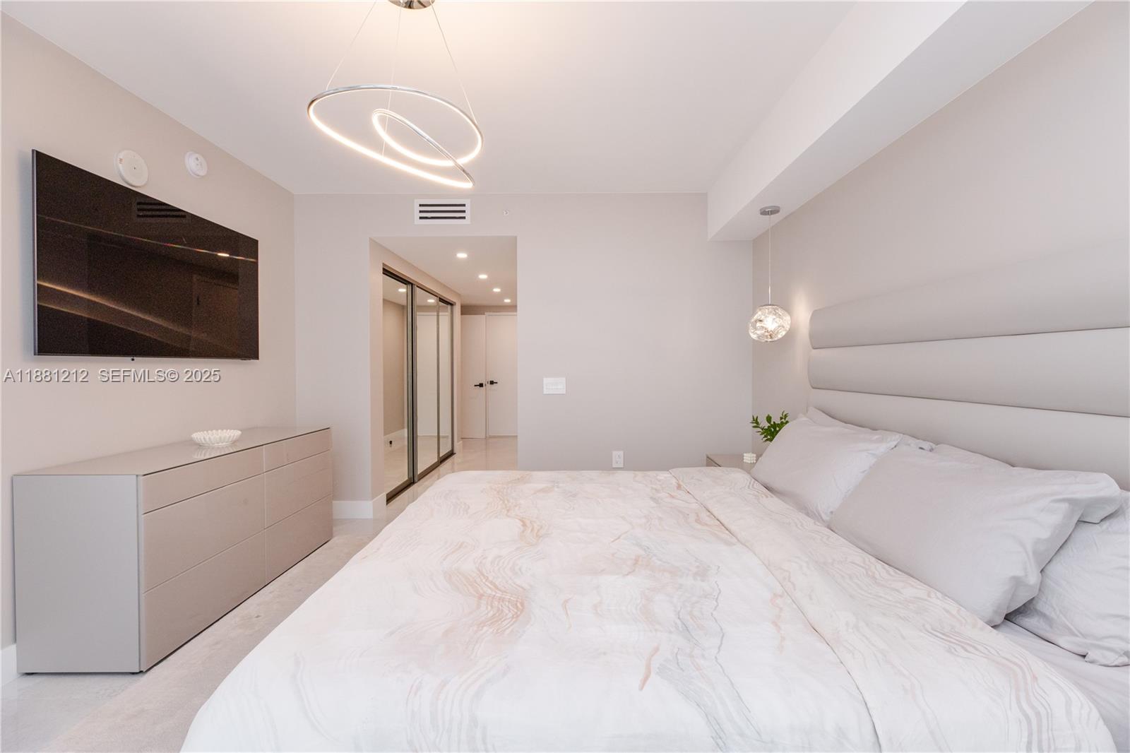 300 Sunny Isles Boulevard