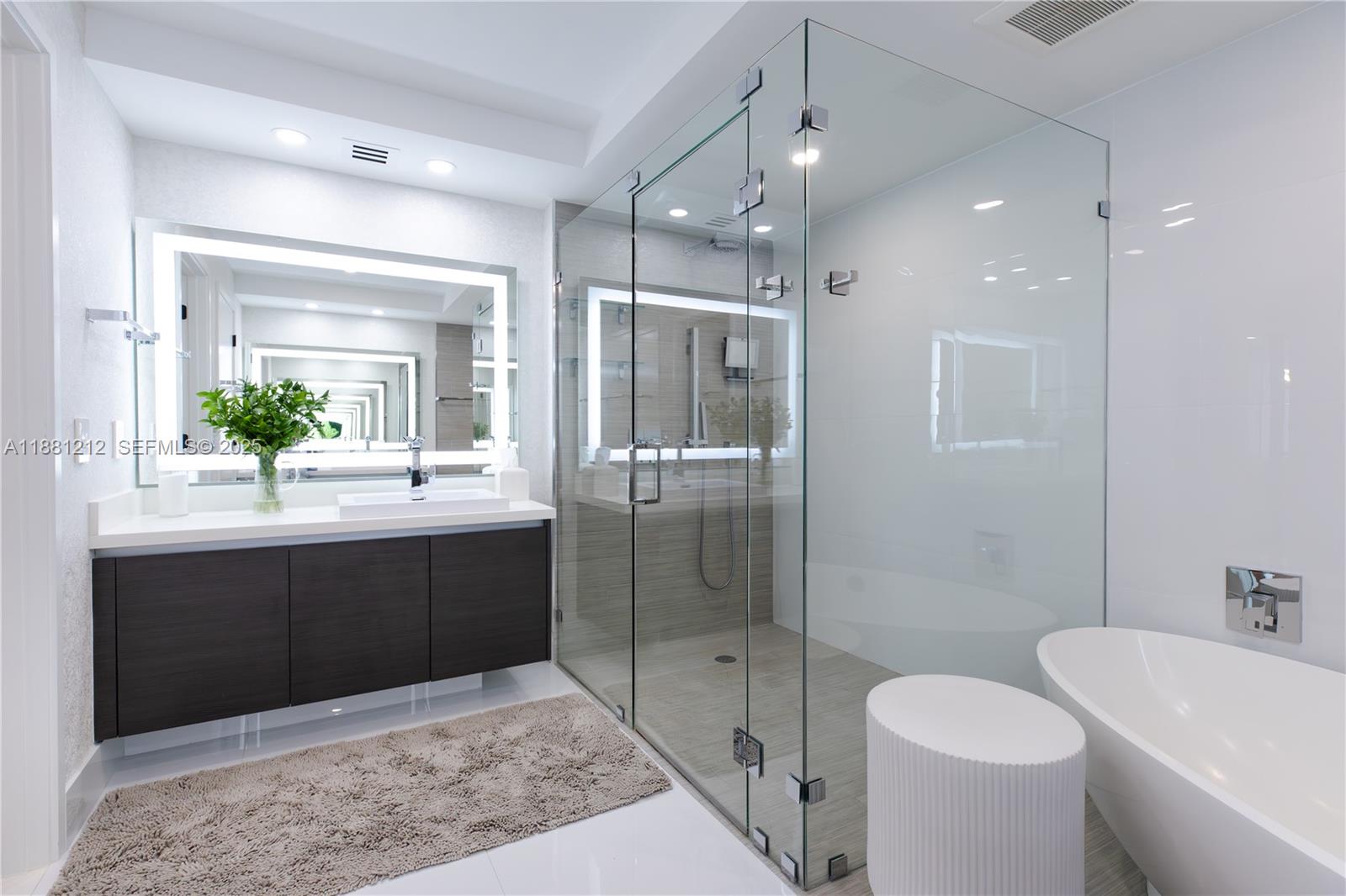 300 Sunny Isles Boulevard