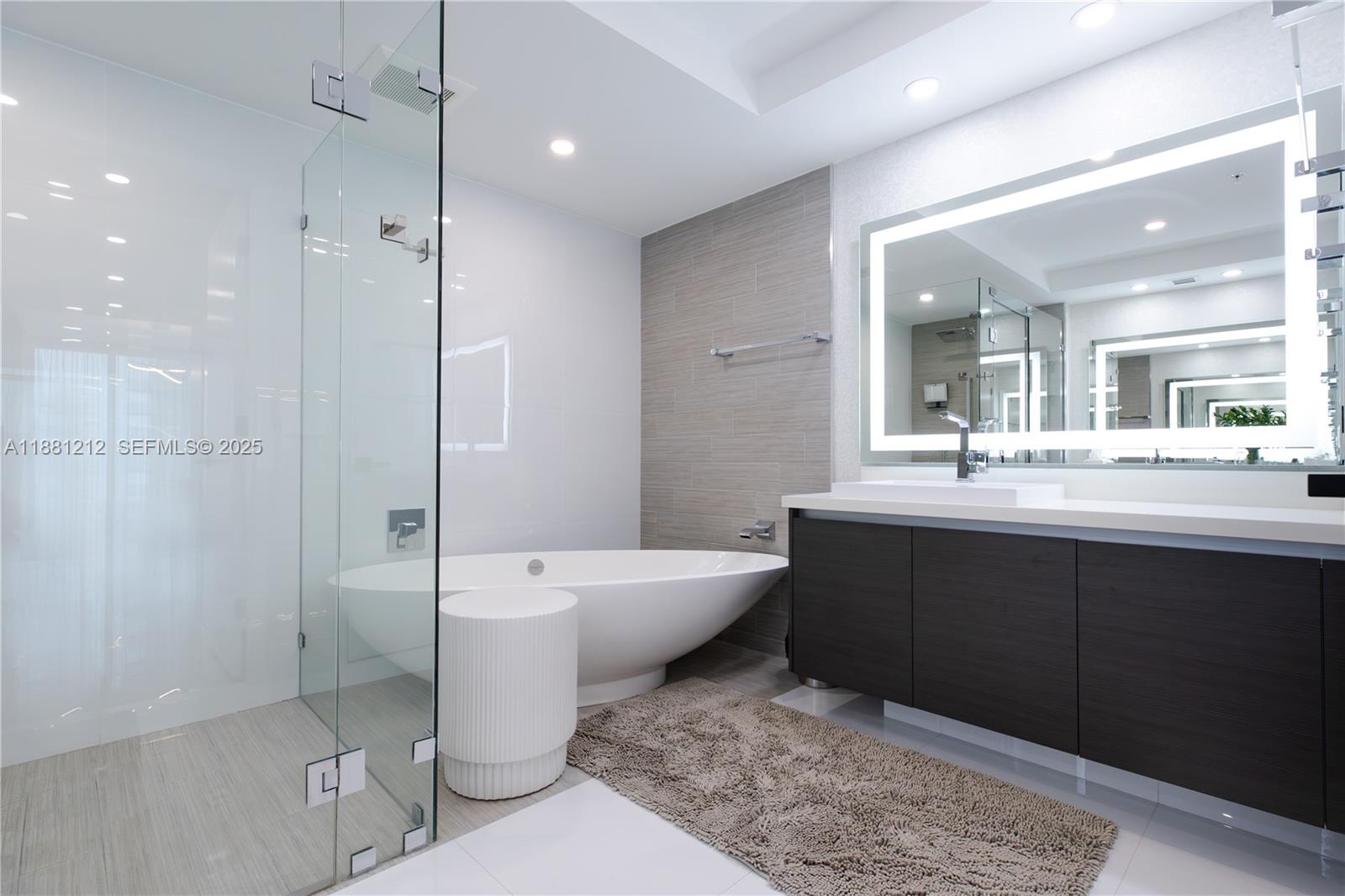 300 Sunny Isles Boulevard