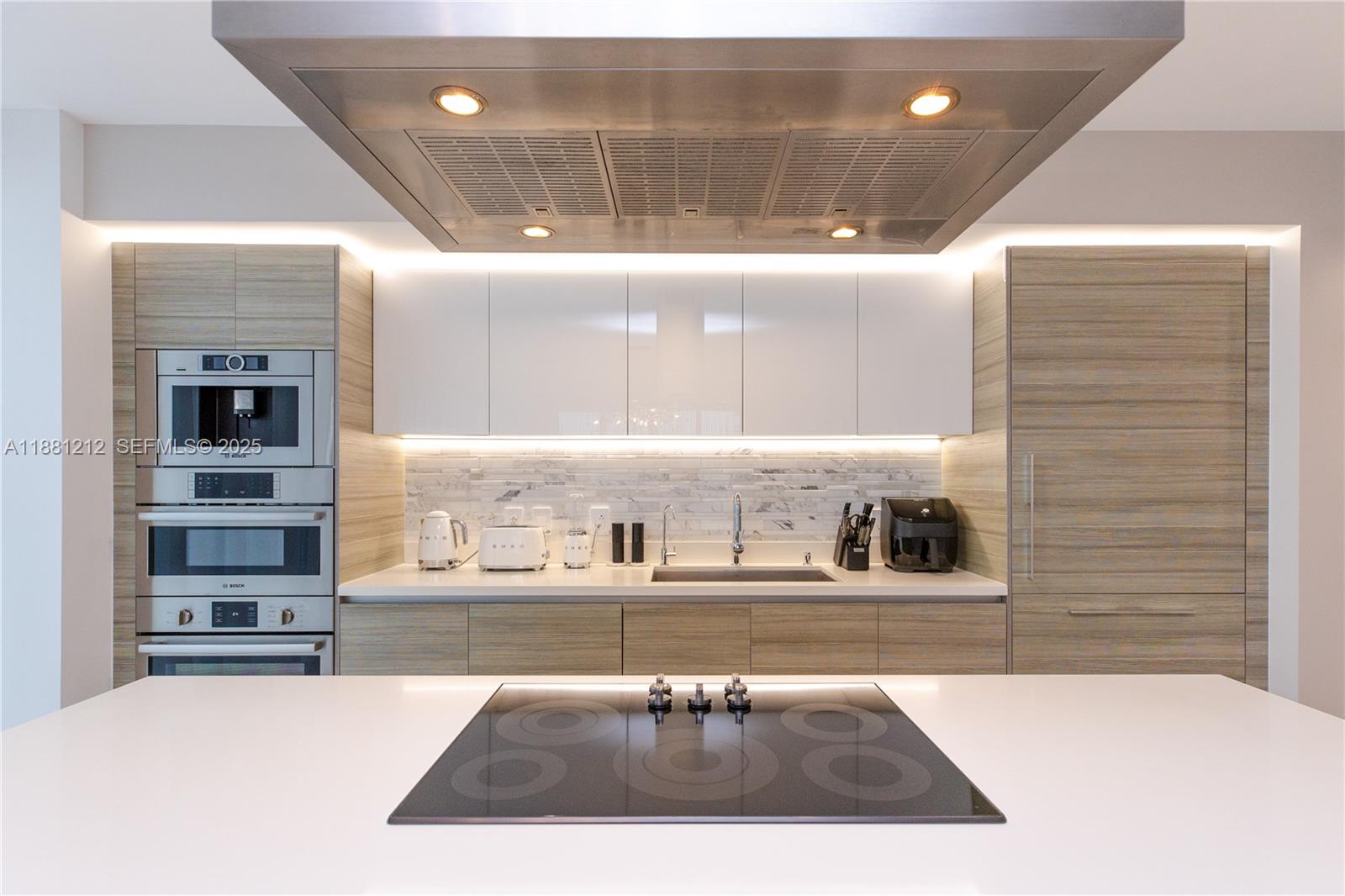 300 Sunny Isles Boulevard