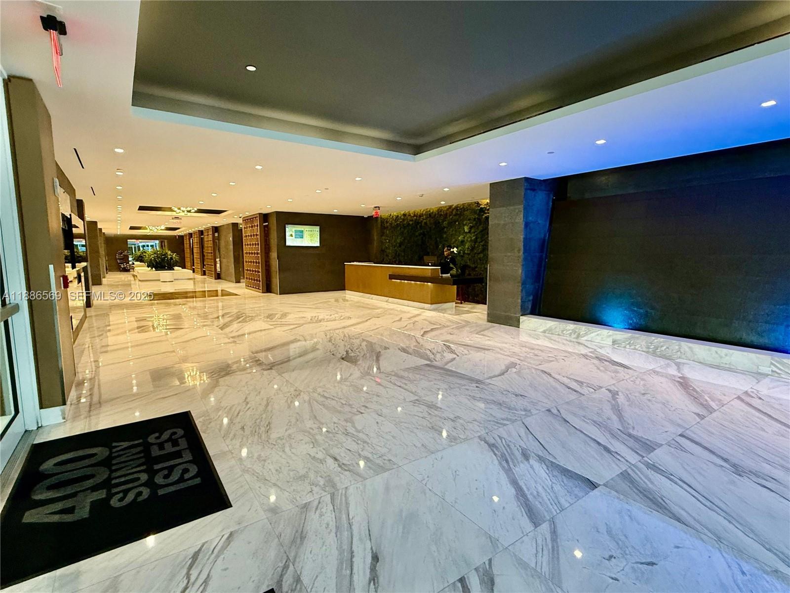 400 Sunny Isles Boulevard