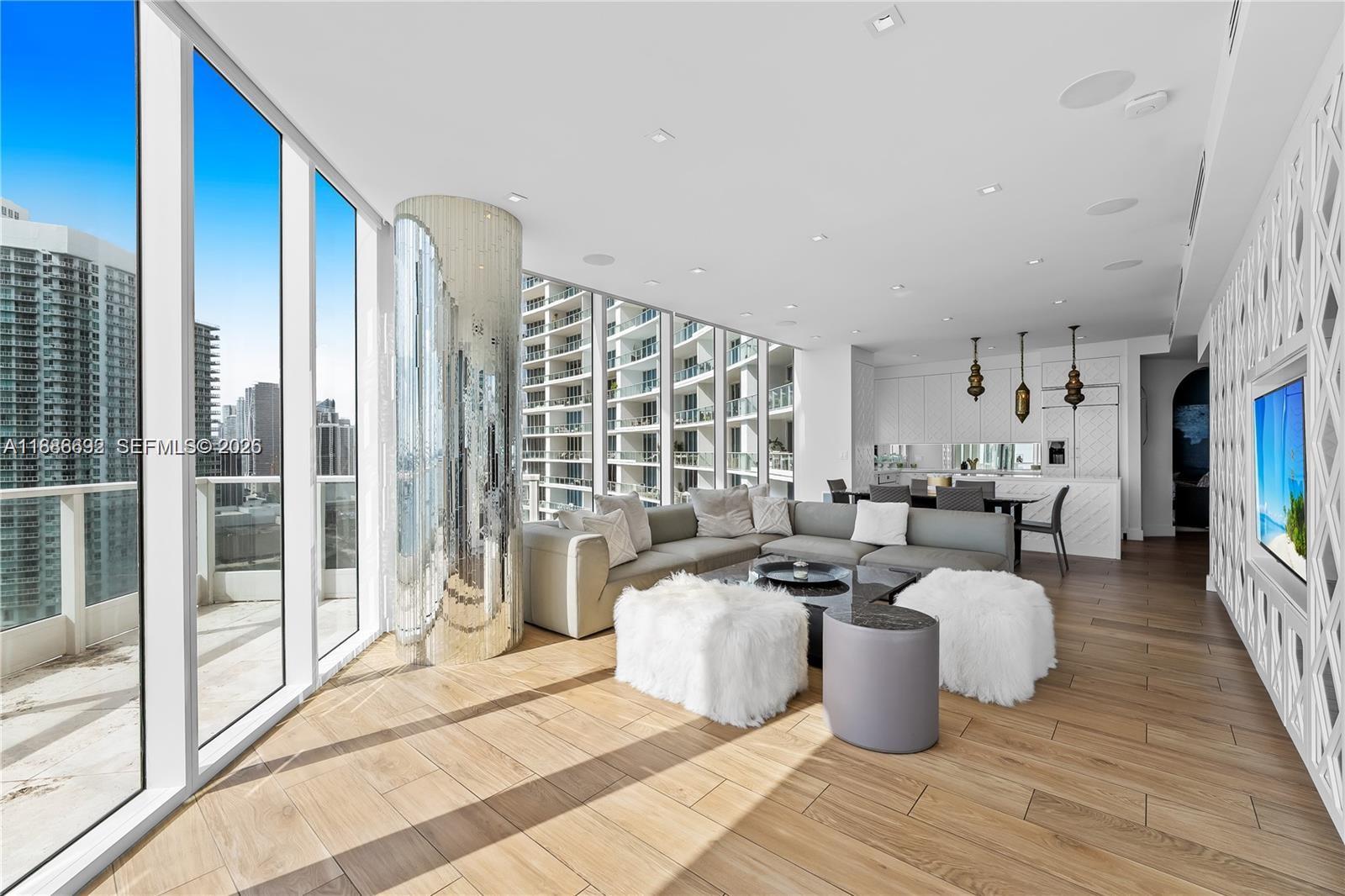 2020 N Bayshore Drive