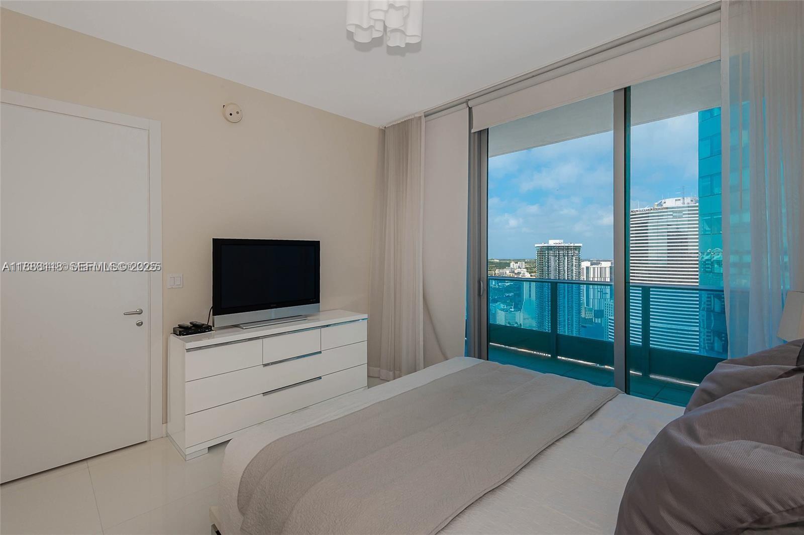 200 Biscayne Boulevard Way