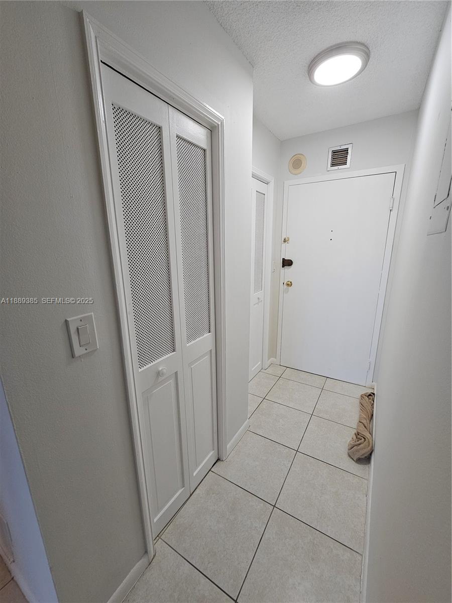 900 NE 18th Avenue