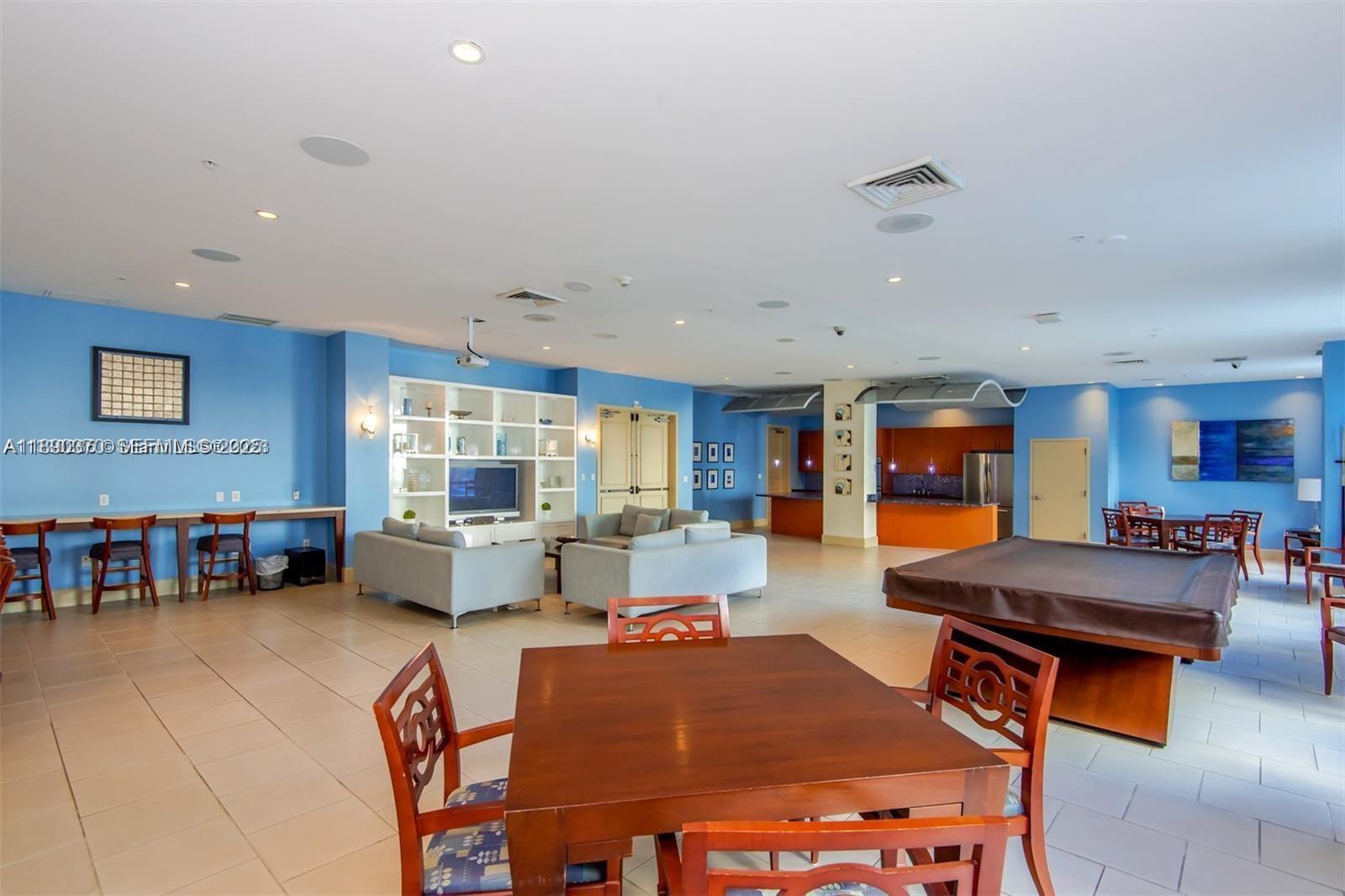 2000 N Bayshore Drive