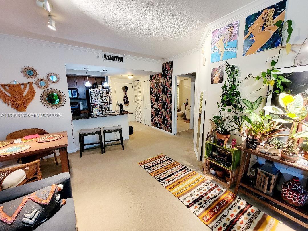 2000 N Bayshore Drive