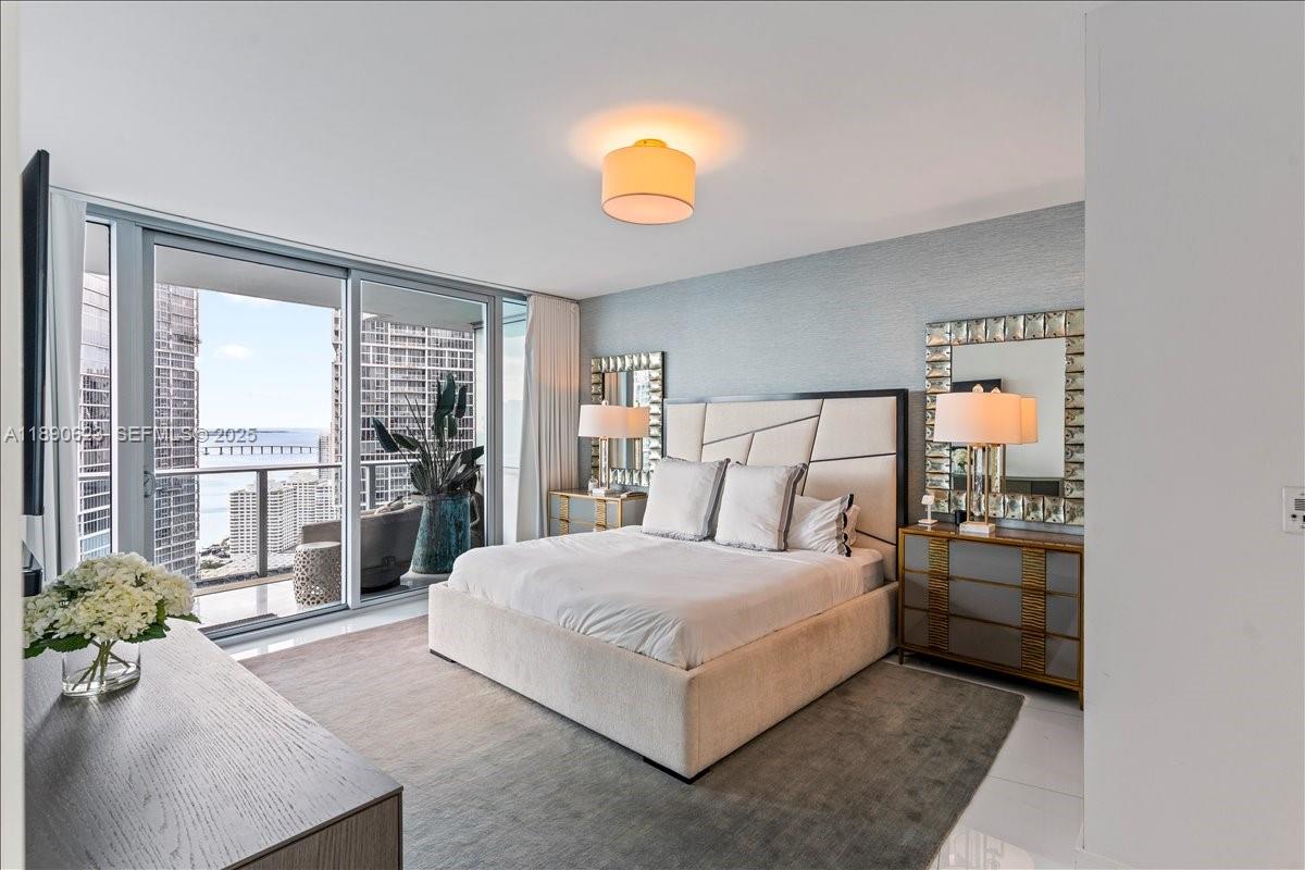 200 Biscayne Boulevard Way