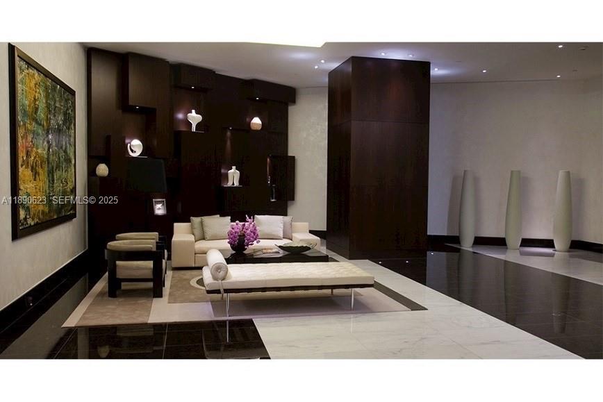 200 Biscayne Boulevard Way