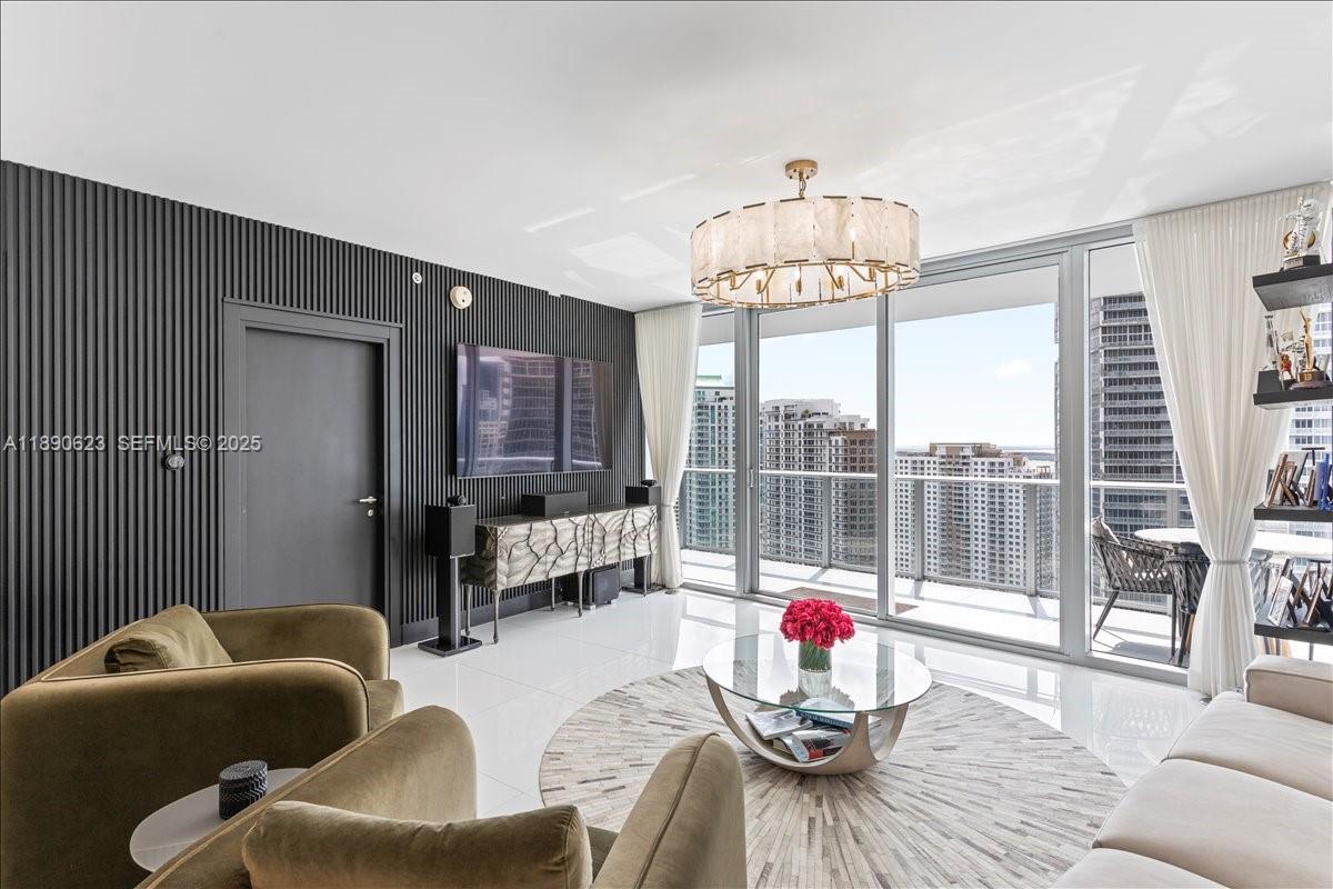200 Biscayne Boulevard Way