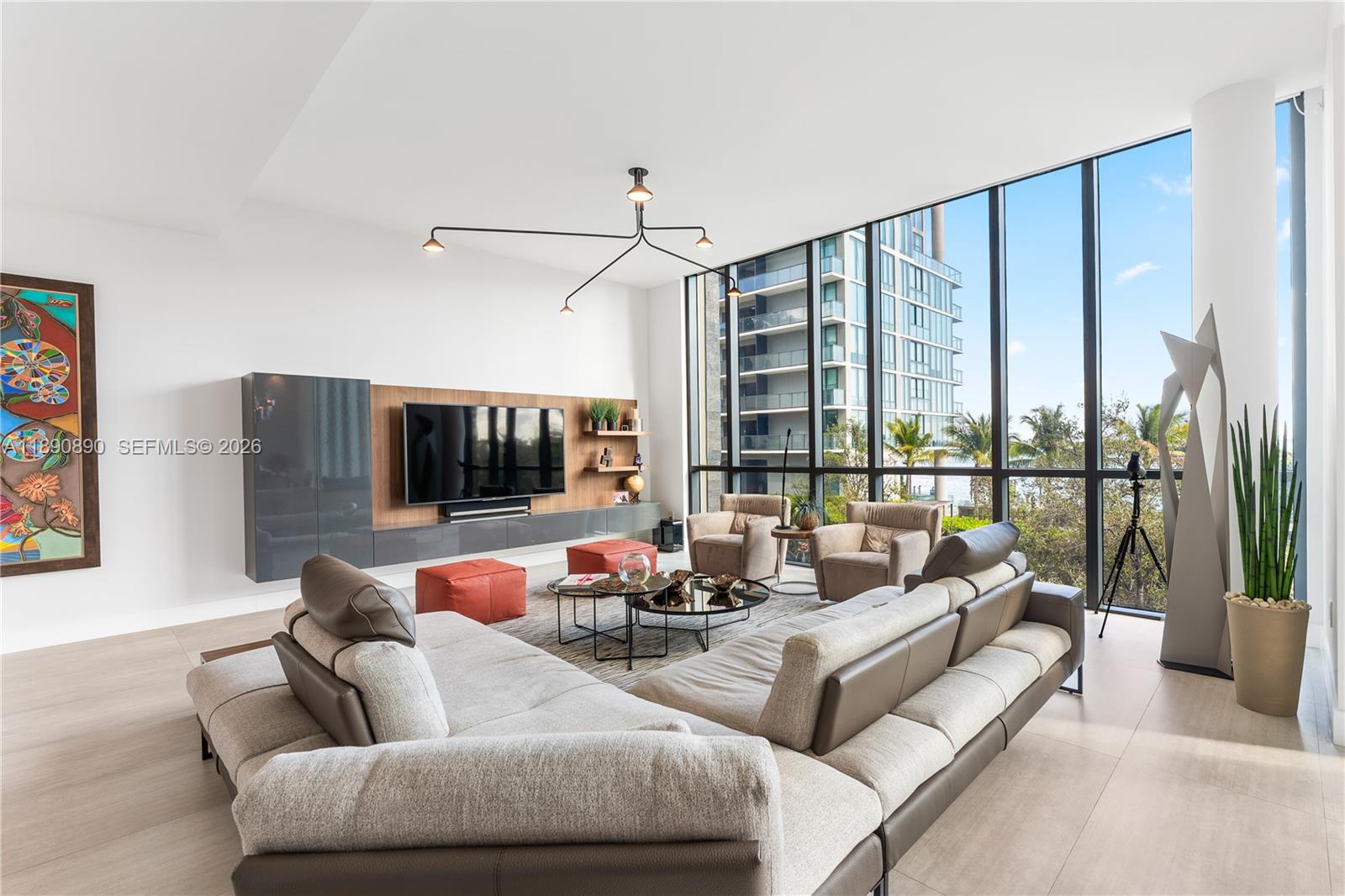 650 NE 32nd Street