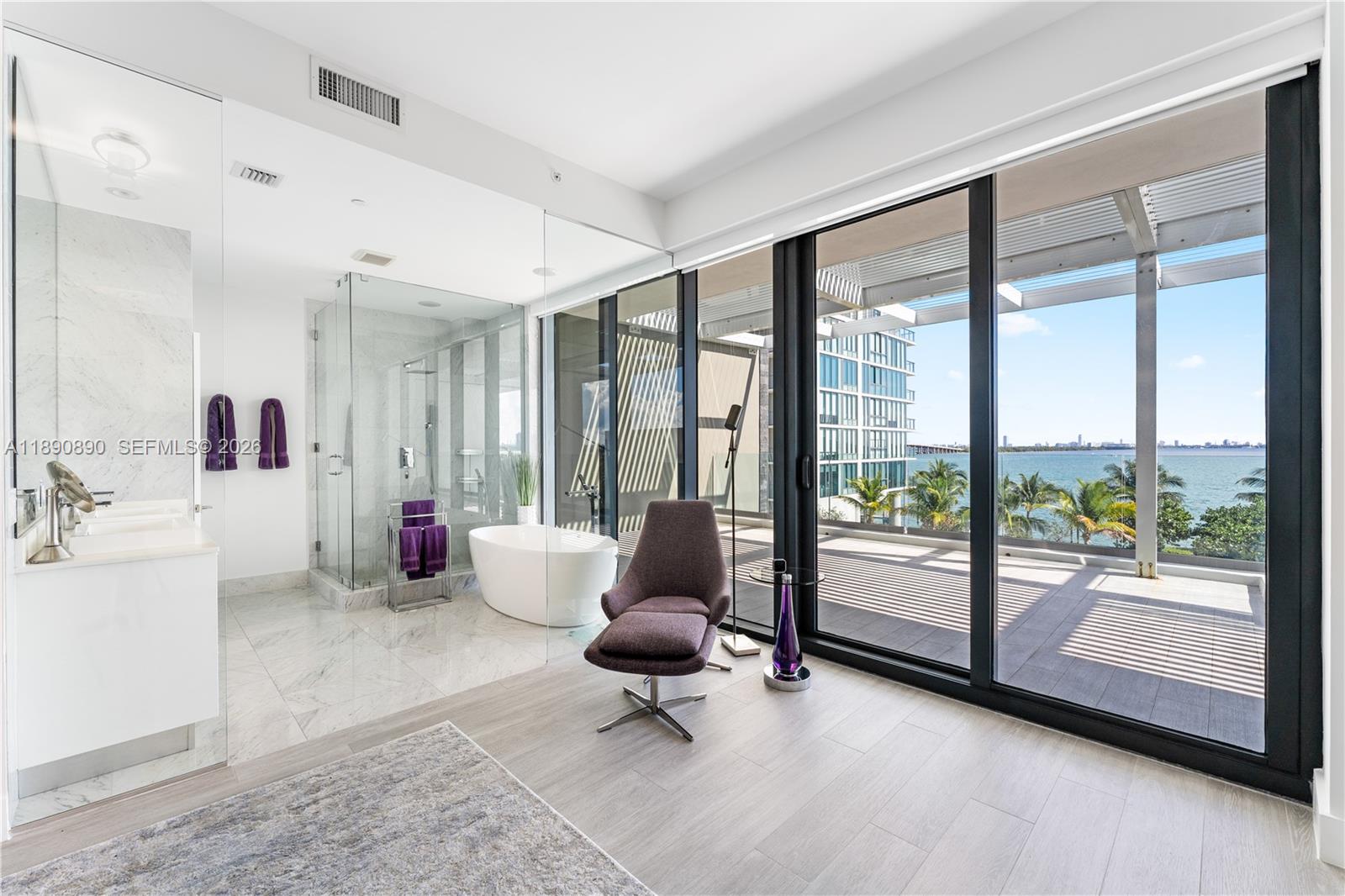 650 NE 32nd Street