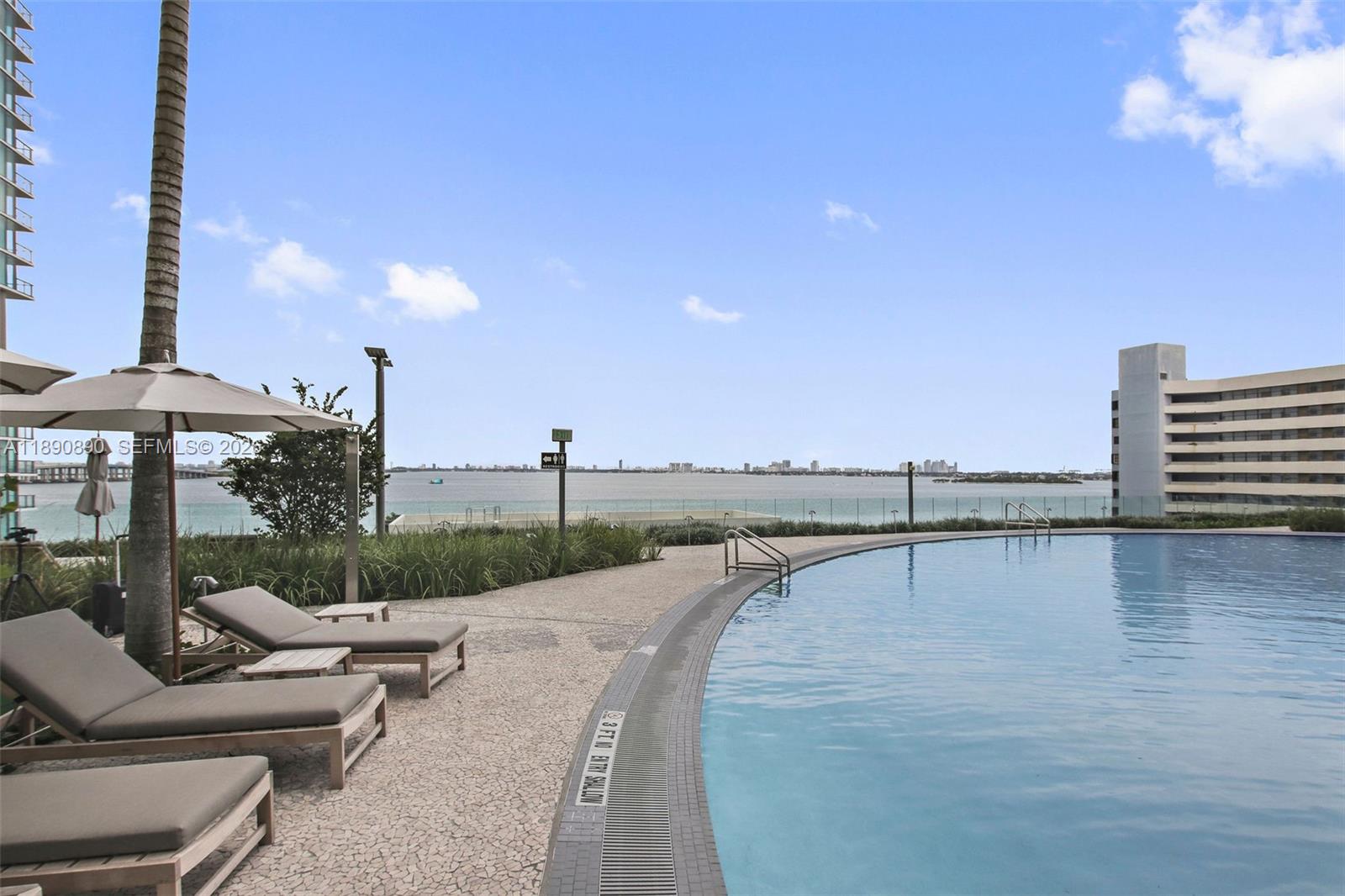 650 NE 32nd Street