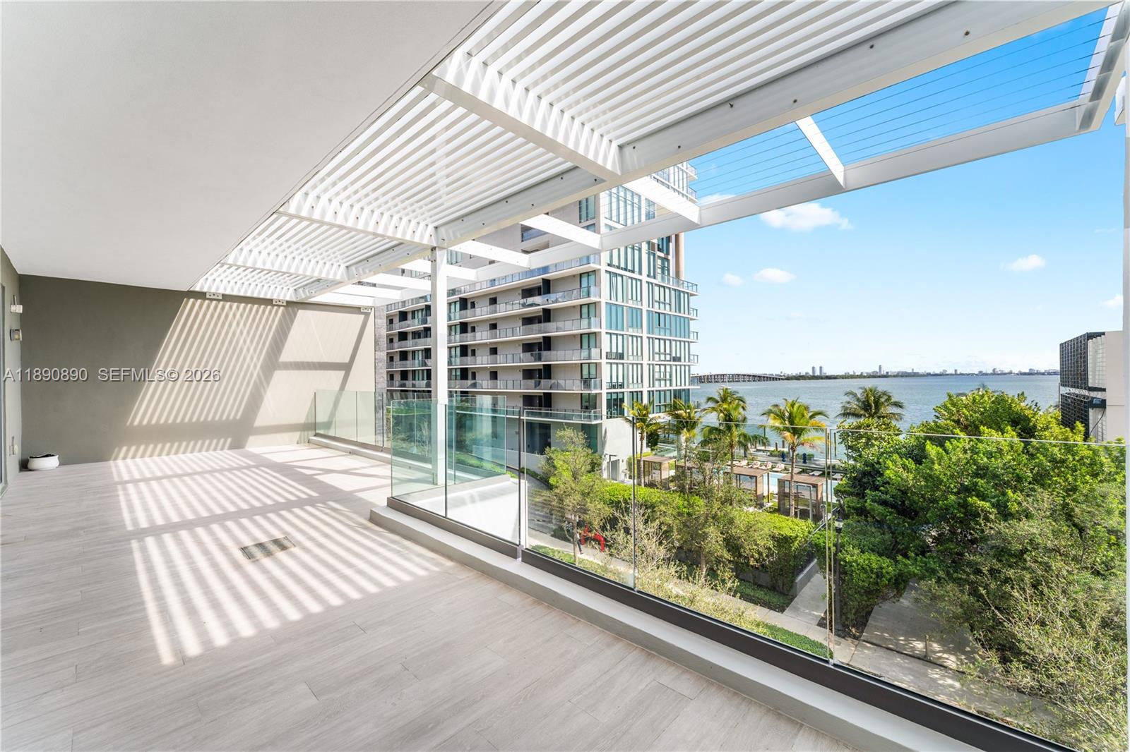 650 NE 32nd Street