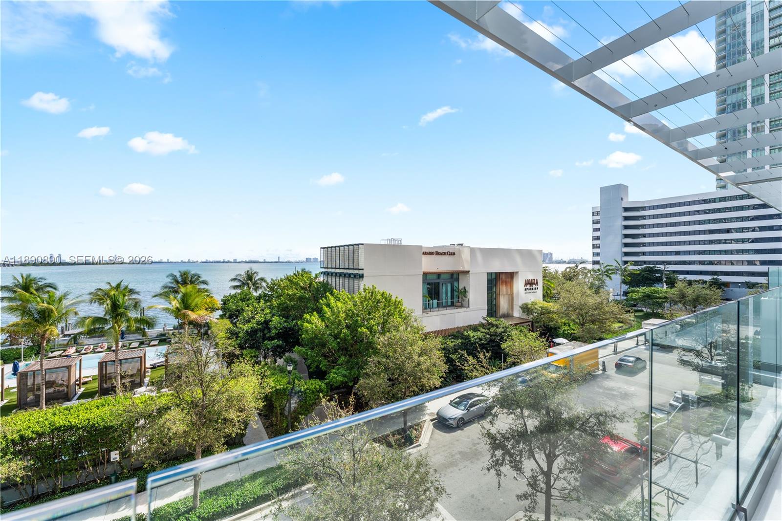 650 NE 32nd Street