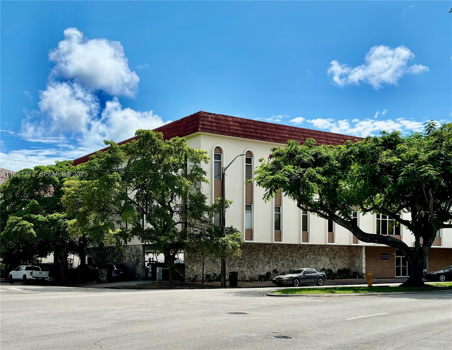 717 Ponce De Leon Boulevard