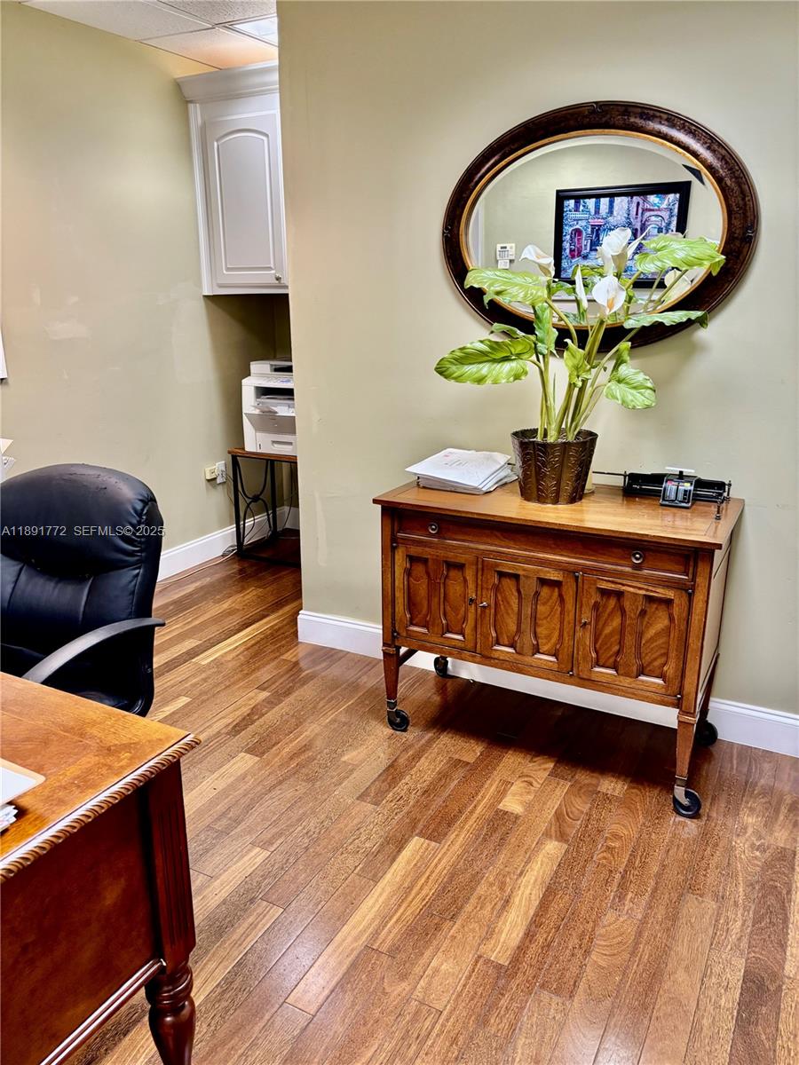 717 Ponce De Leon Boulevard