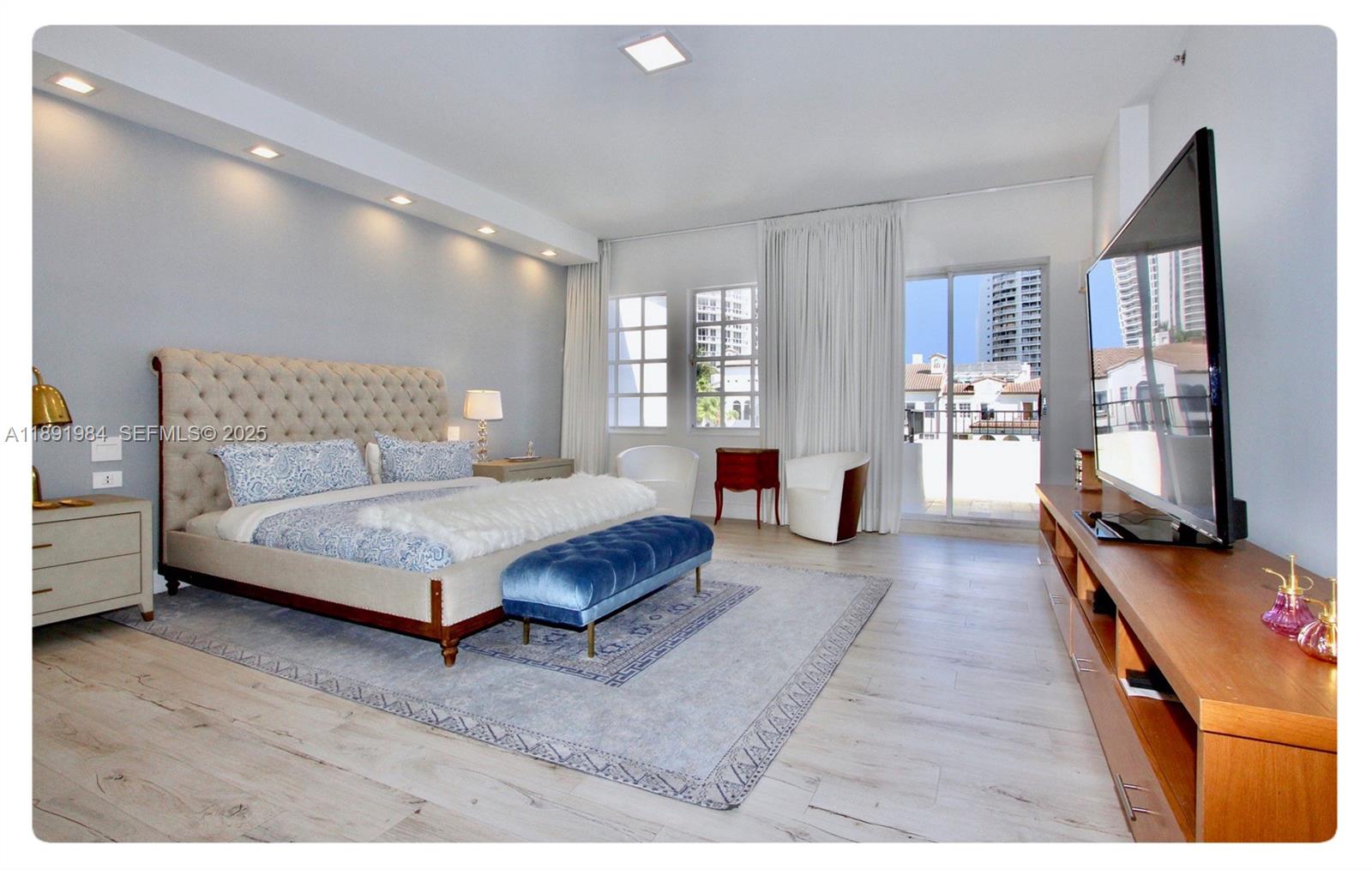 3500 Island Boulevard