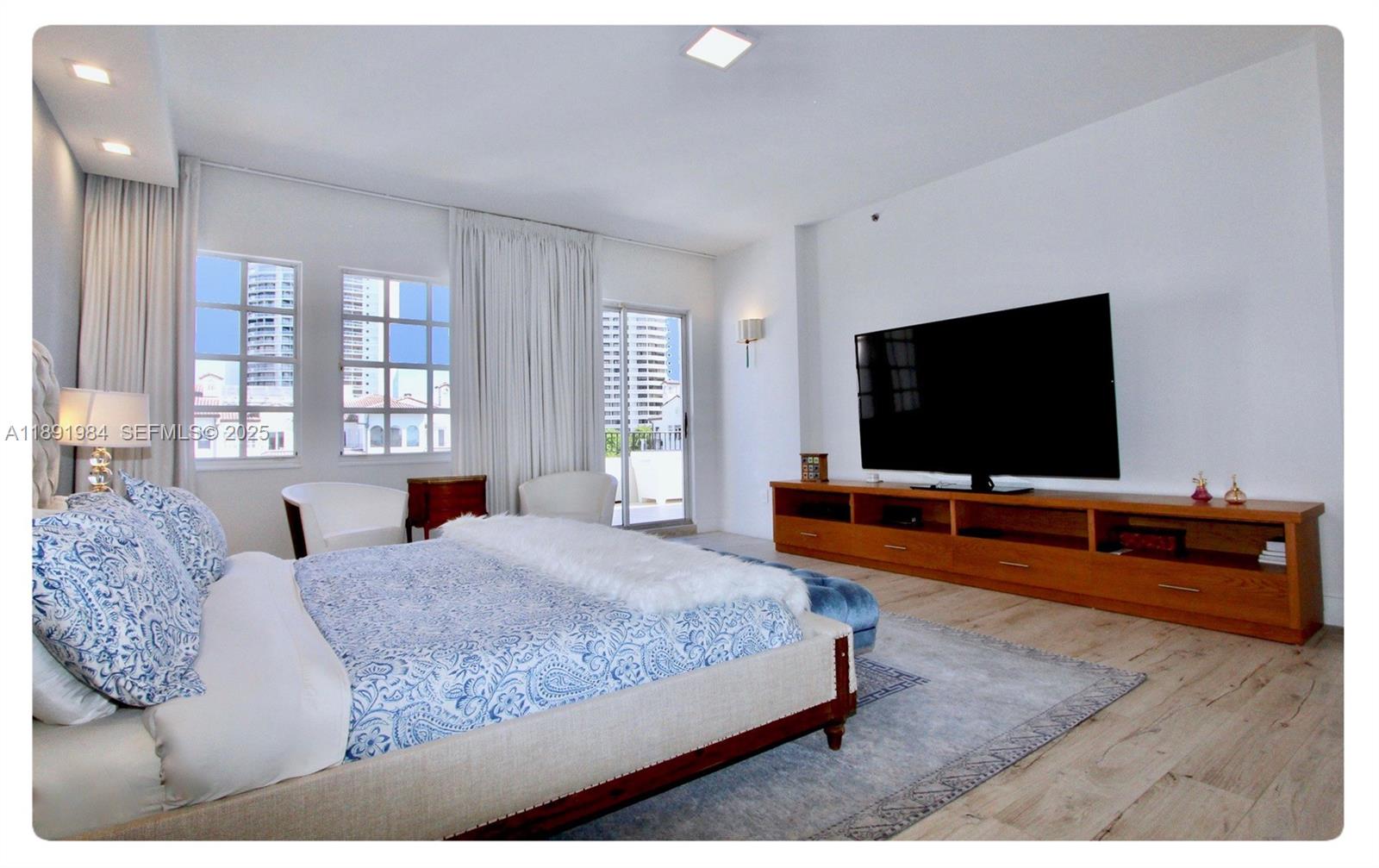 3500 Island Boulevard