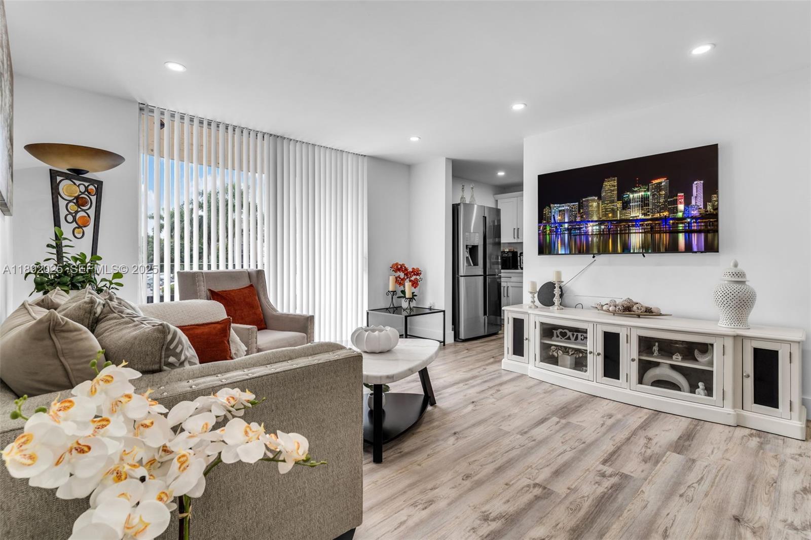 9310 Fontainebleau Boulevard