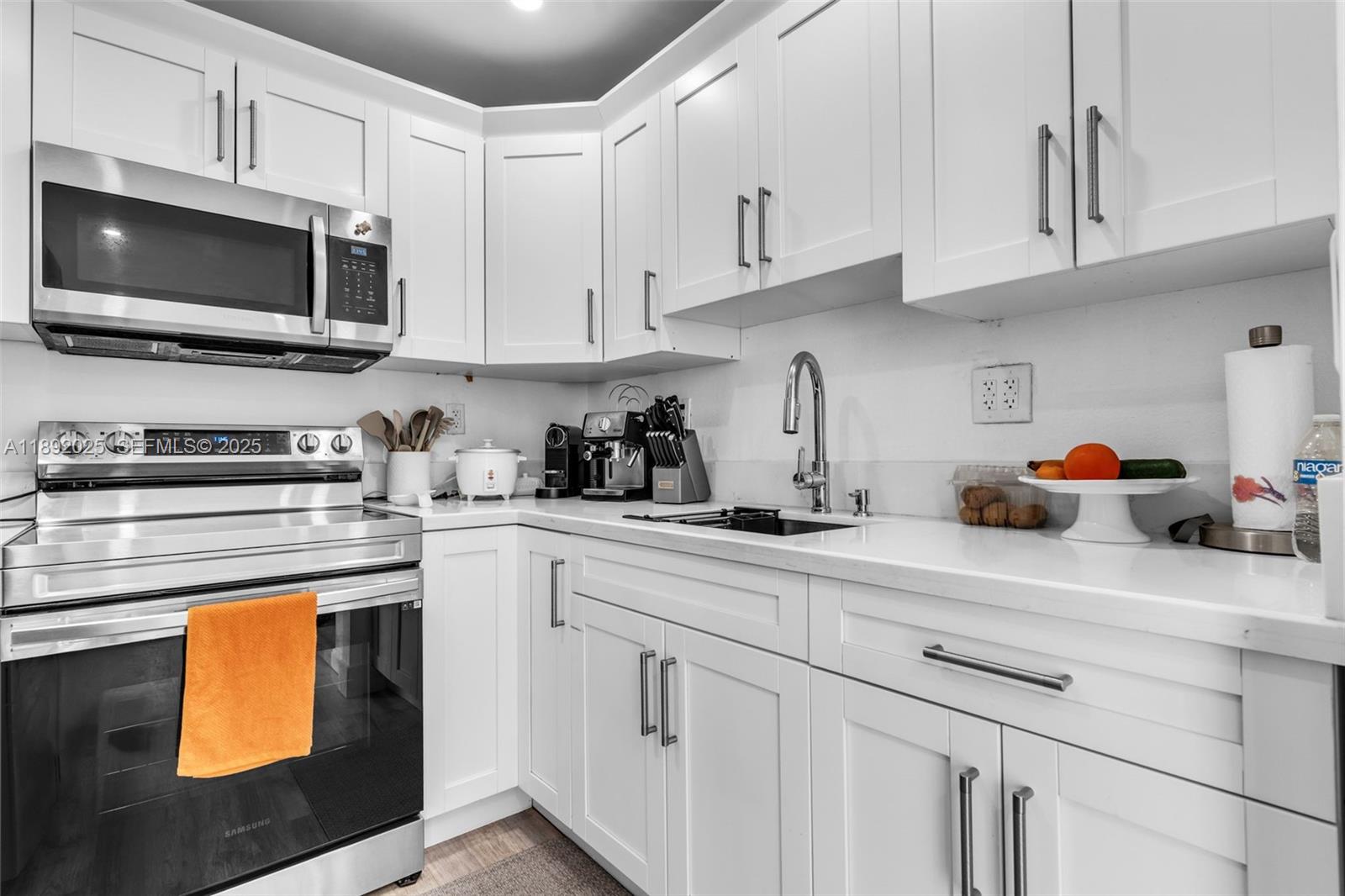 9310 Fontainebleau Boulevard