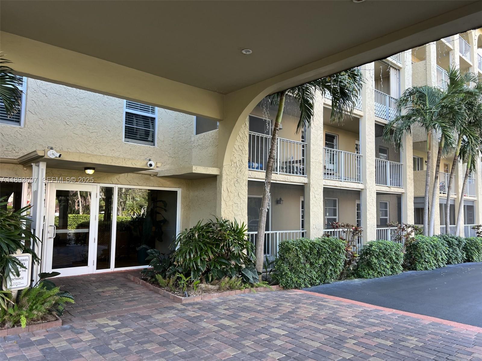 950 Ponce De Leon Road
