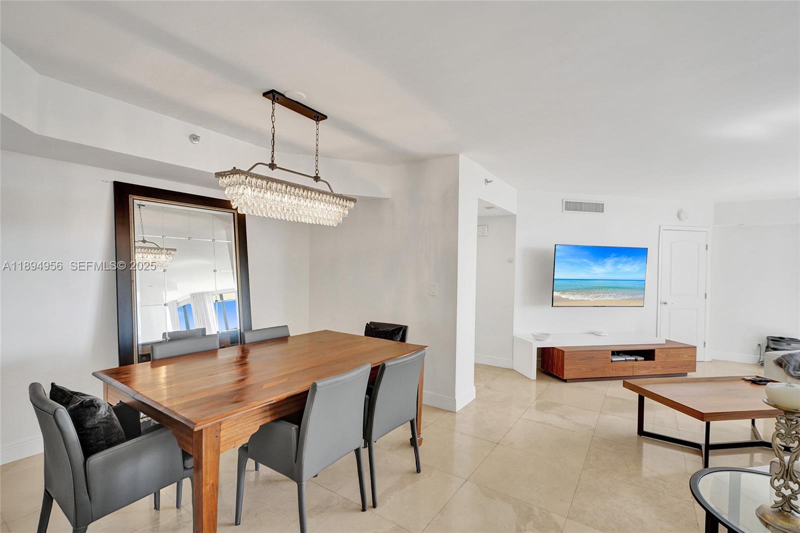 1000 E Island Boulevard