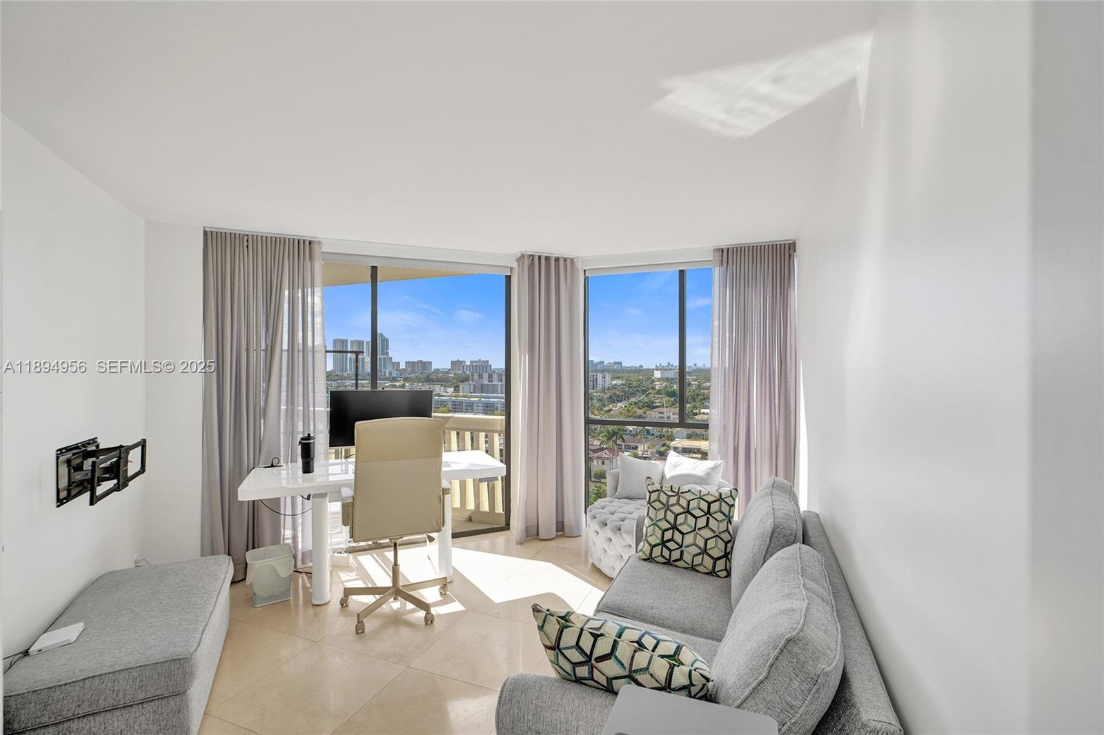 1000 E Island Boulevard