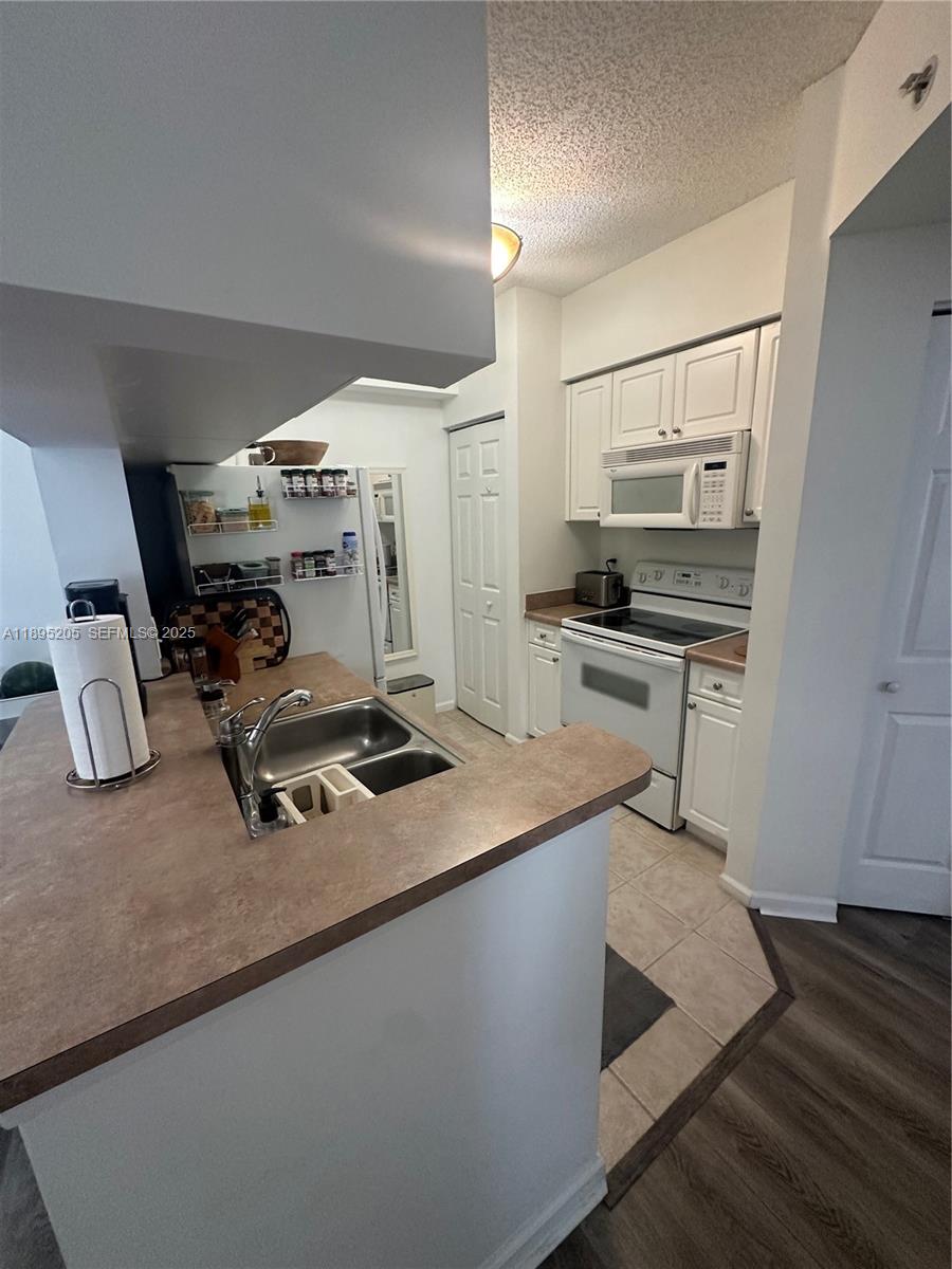 17125 N Bay Road