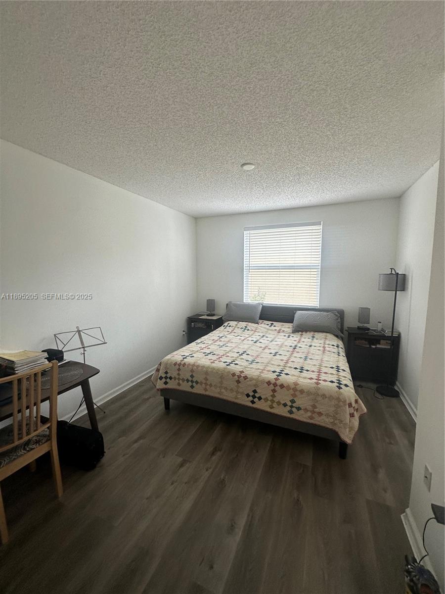 17125 N Bay Road