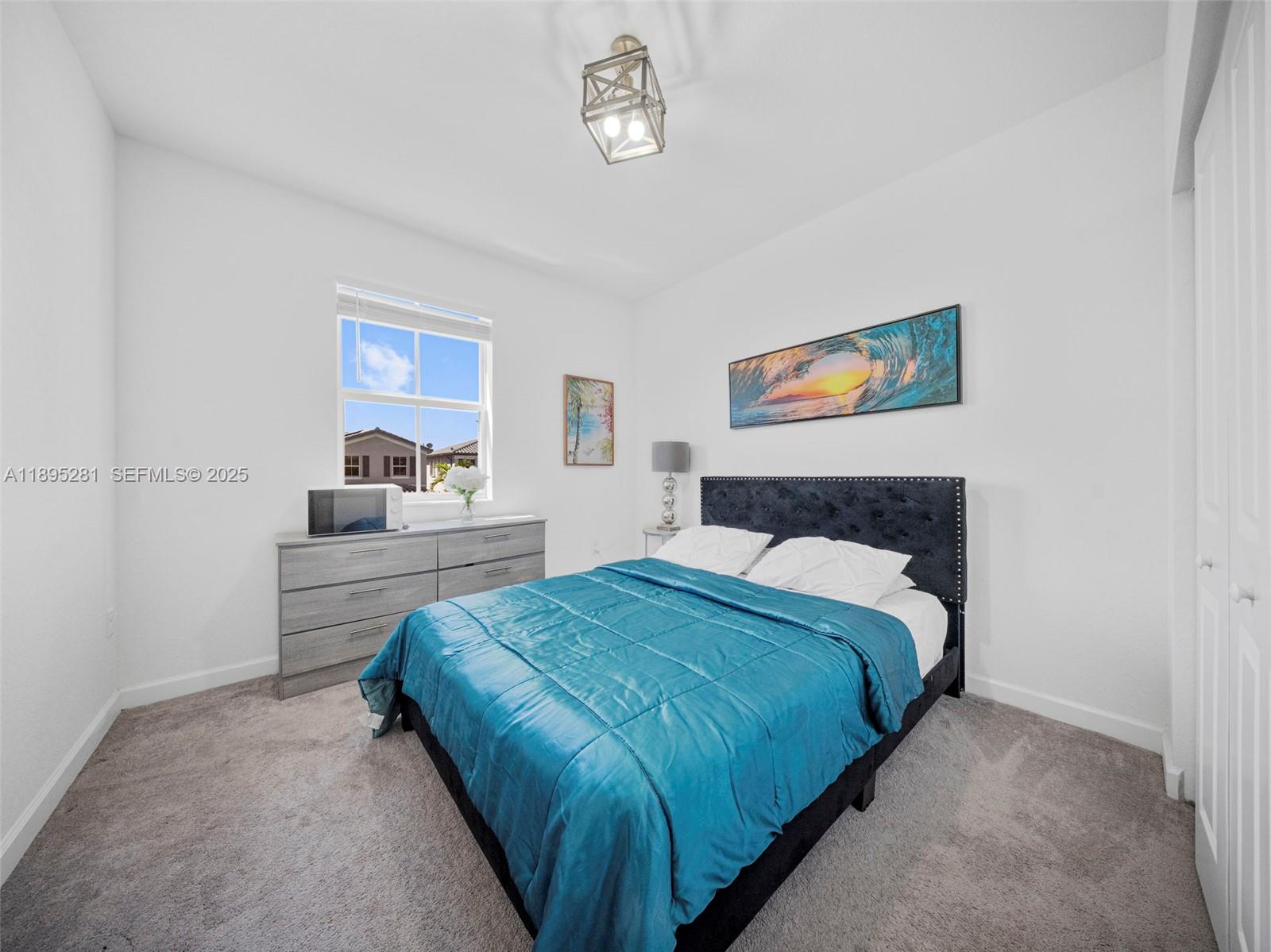 1411 SE 26th Road