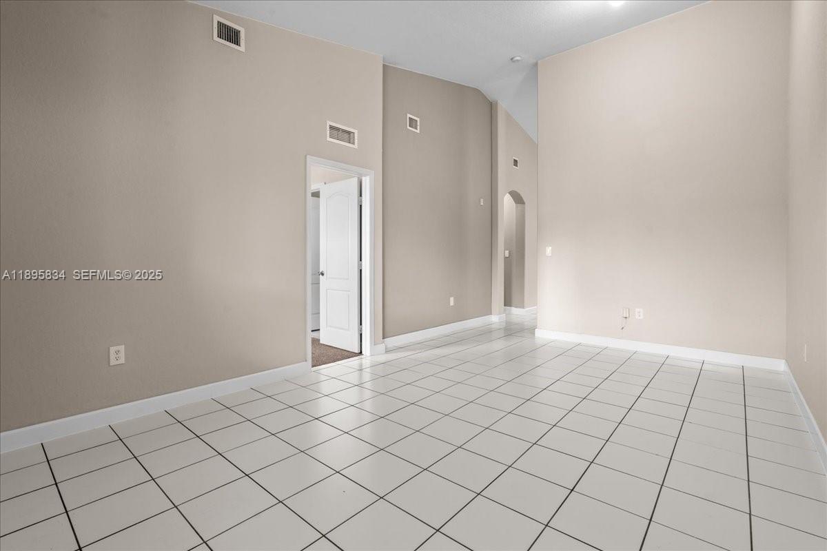 1677 SE 27th Court