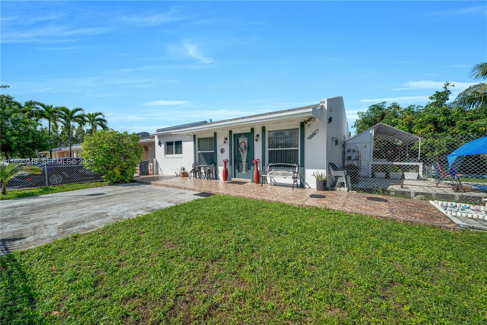 5402 SW 128th Place
