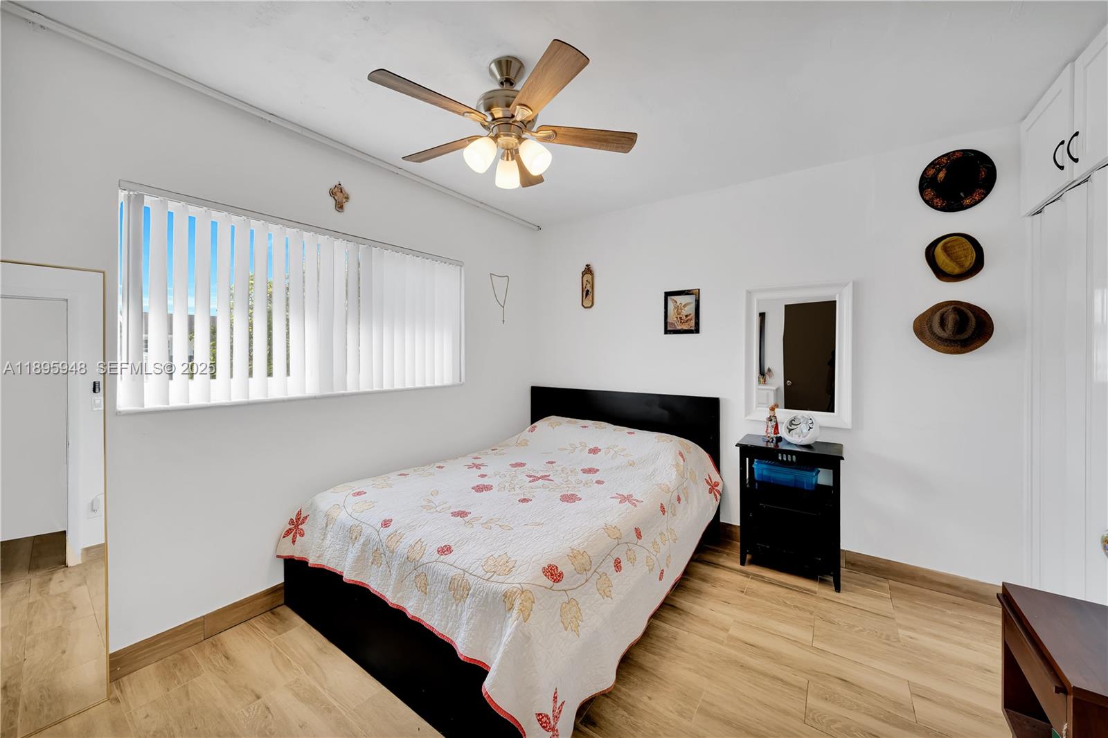 5402 SW 128th Place