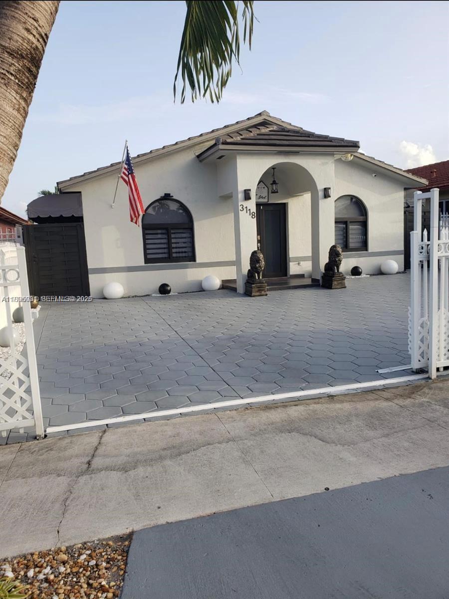 3118 W 71st Place