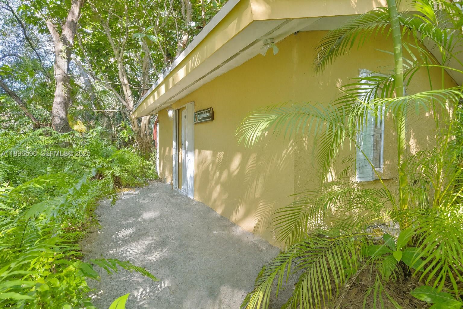 15000 Old Cutler Road