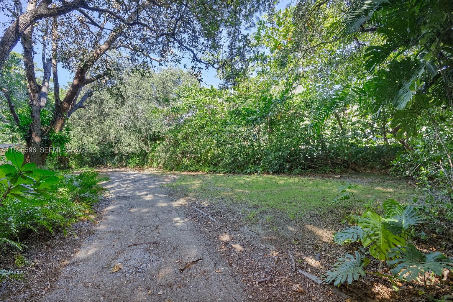 15000 Old Cutler Road
