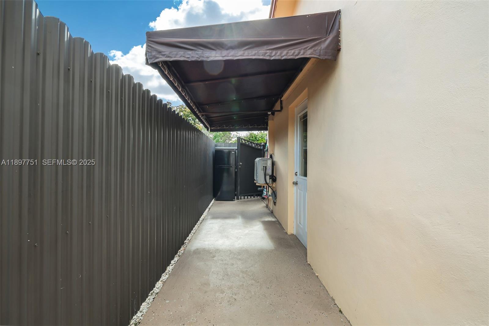 4216 SW 138th Court