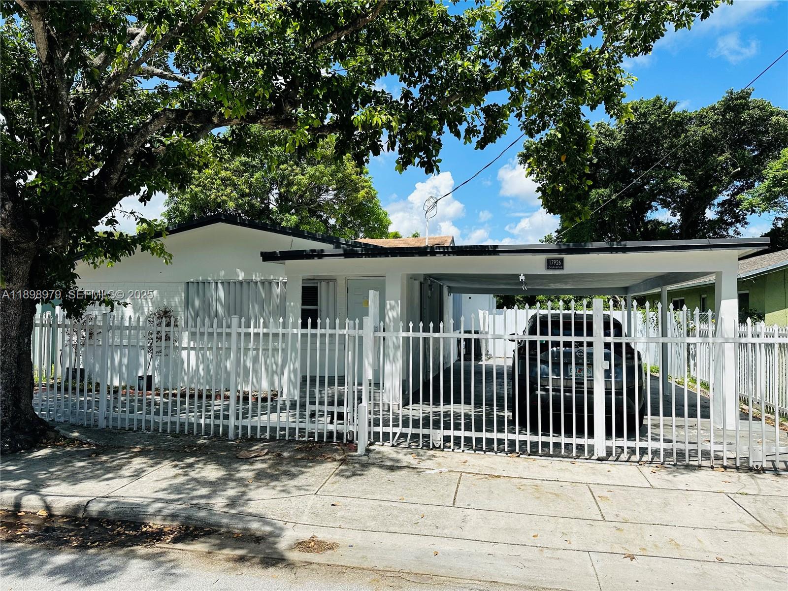 17926 SW 104th Avenue gallery image #1