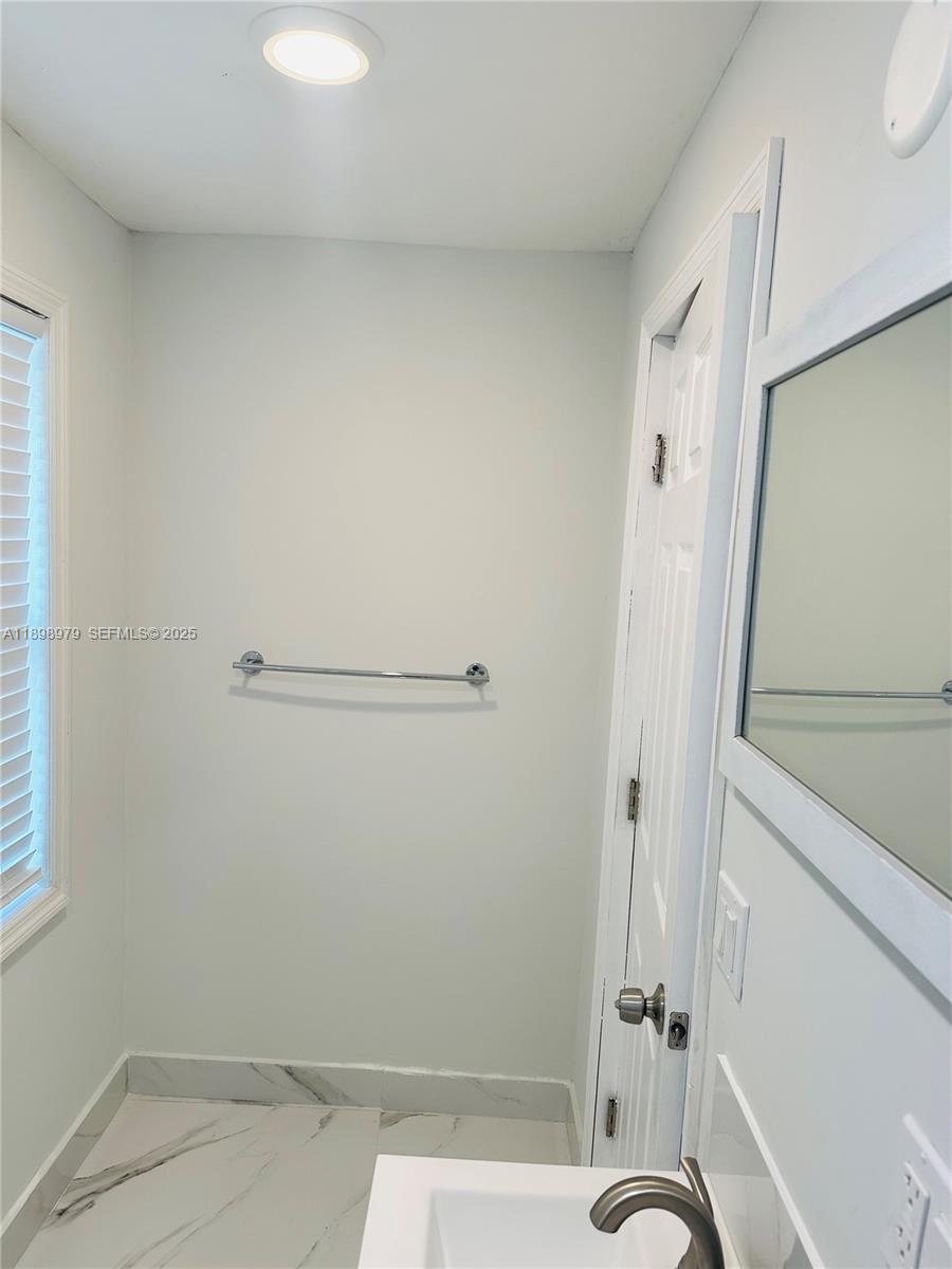 17926 SW 104th Avenue gallery image #18