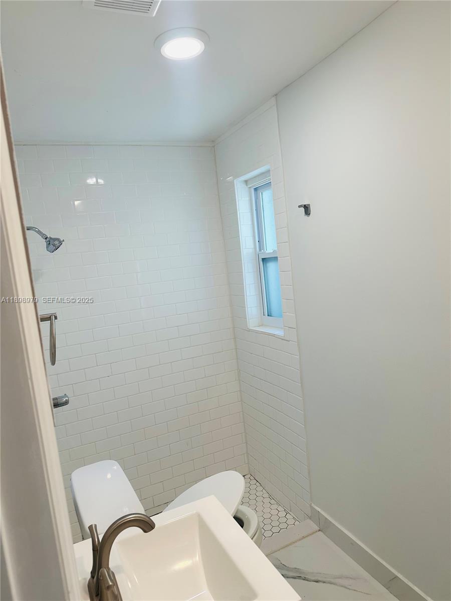 17926 SW 104th Avenue gallery image #21
