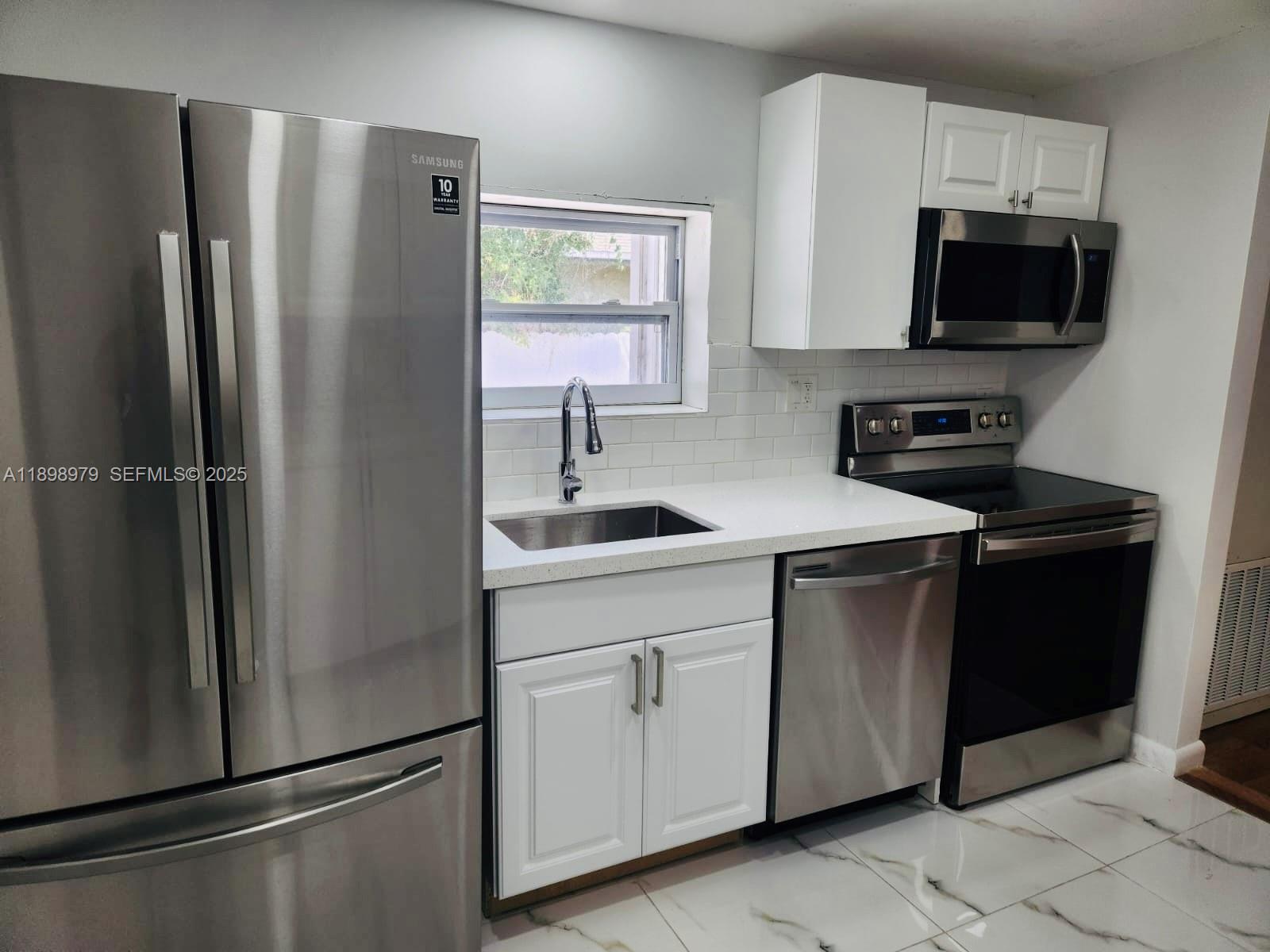 17926 SW 104th Avenue gallery image #29