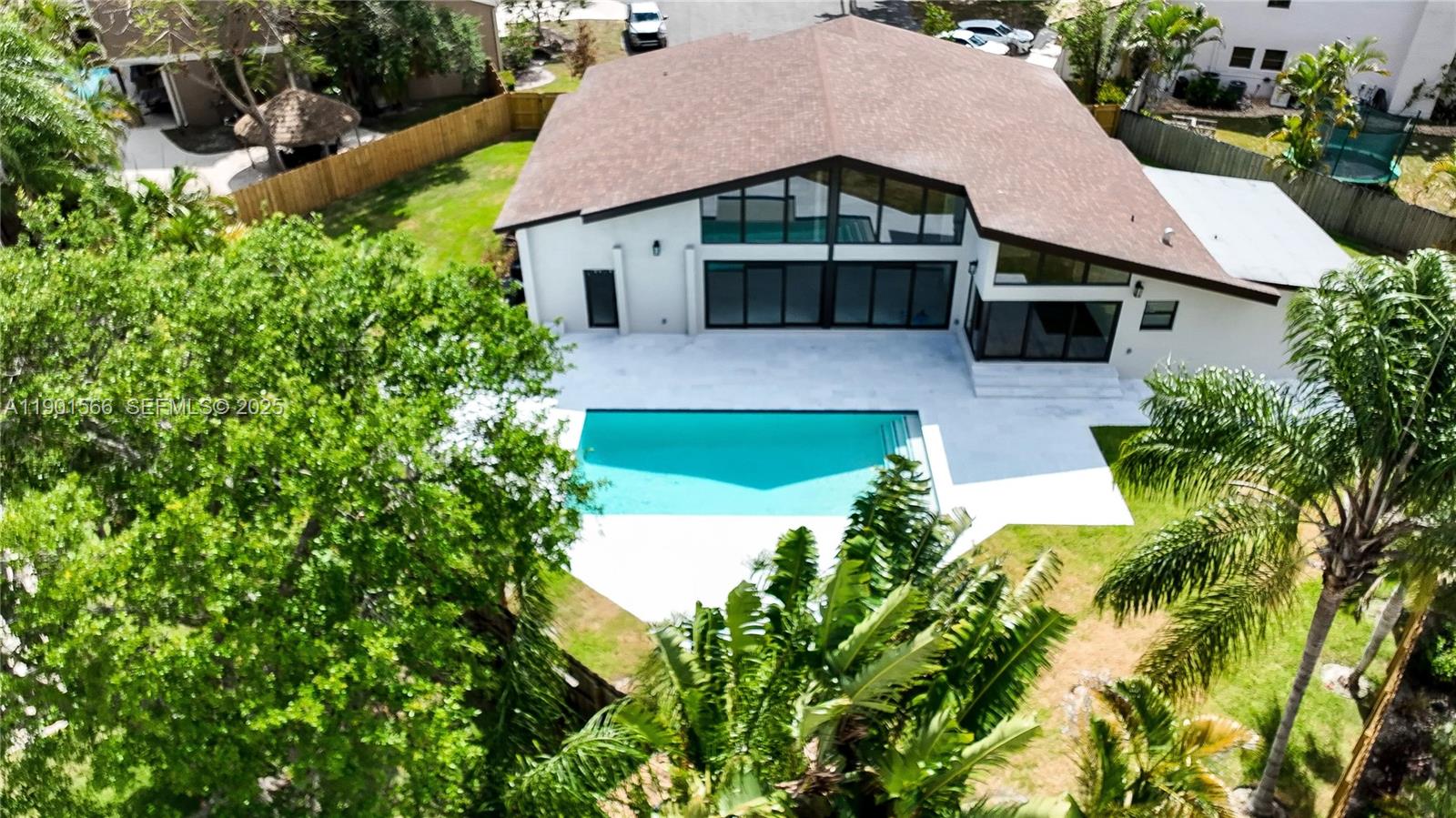 842 W Coco Plum Circle