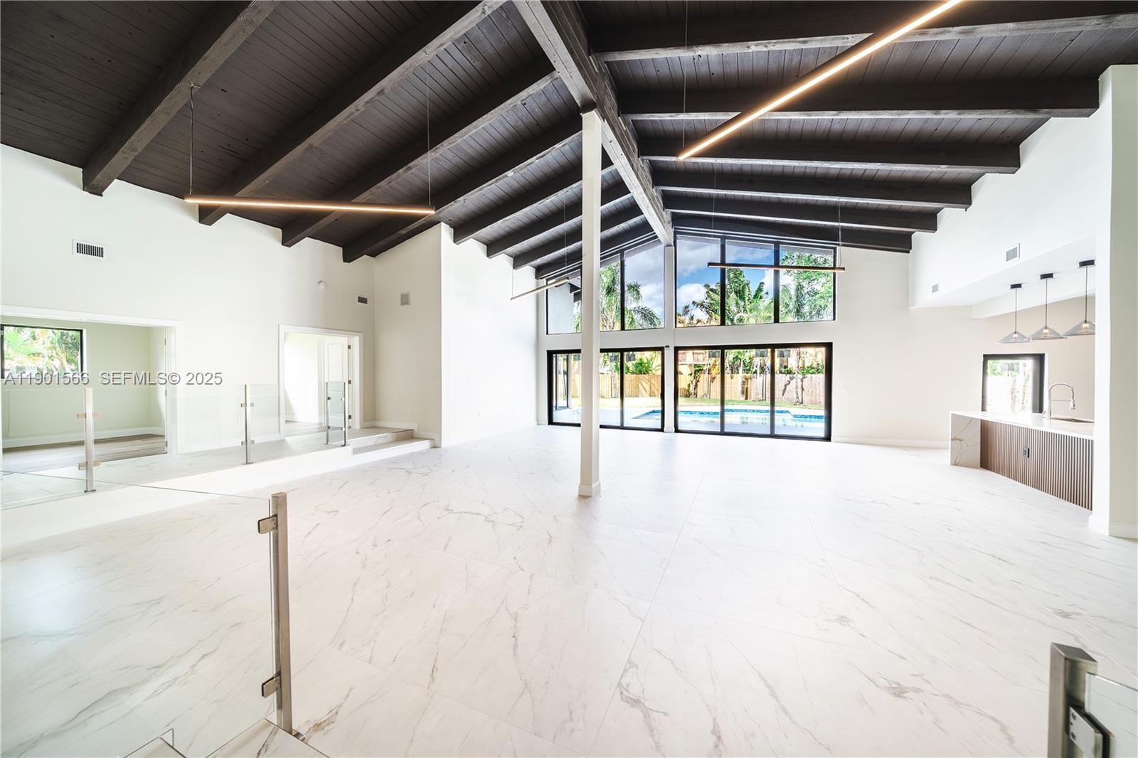 842 W Coco Plum Circle