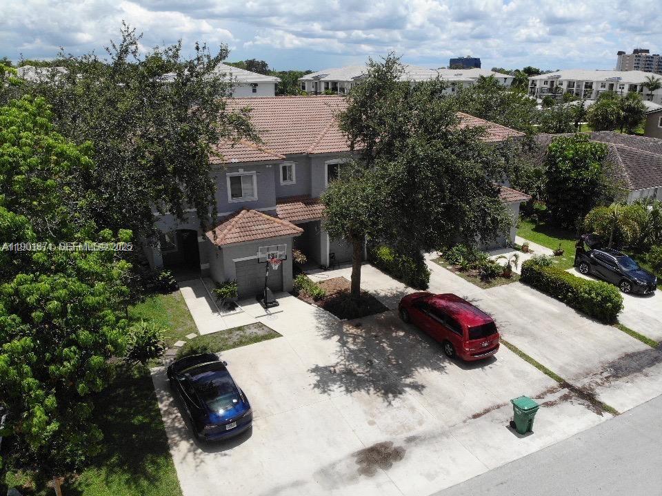 8706 NW 38th Drive