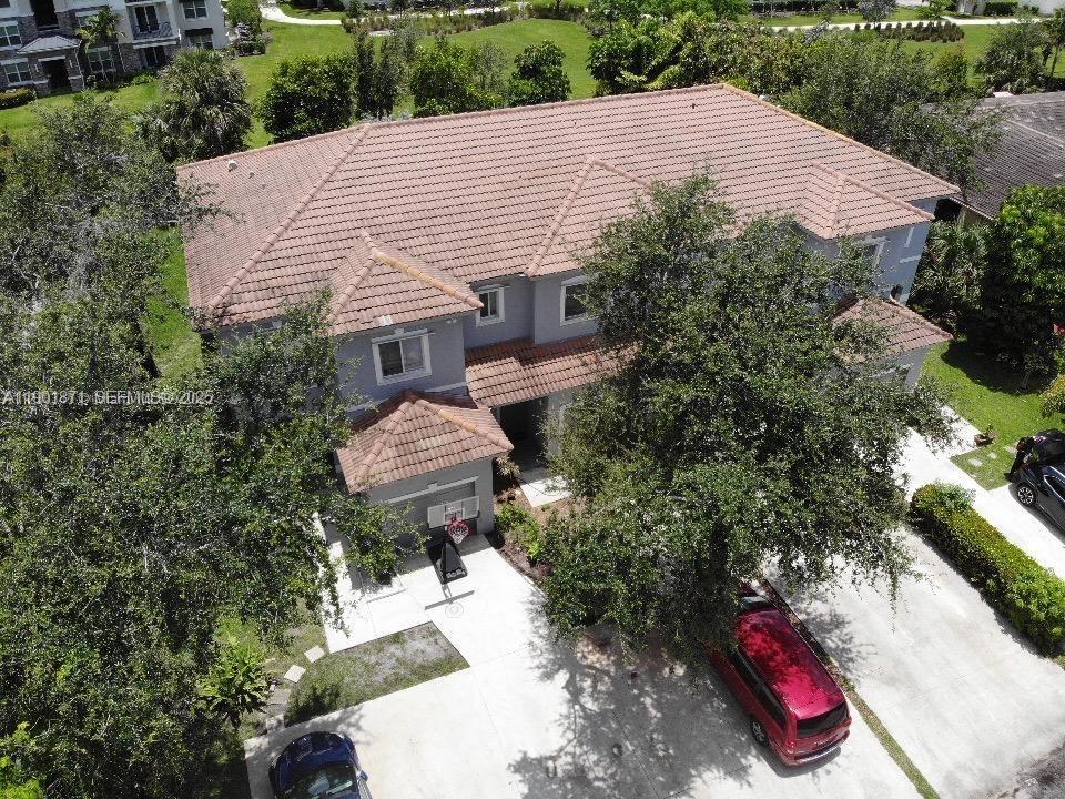 8706 NW 38th Drive