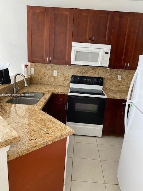 8706 NW 38th Drive