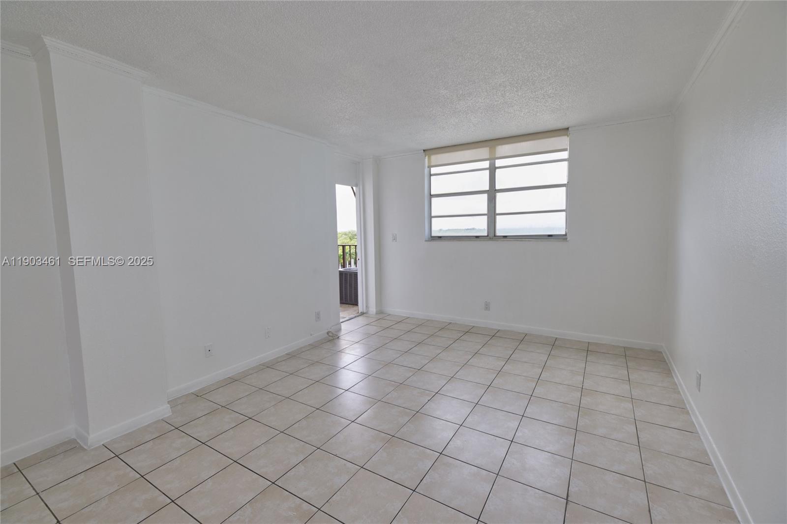 2903 N Miami Beach Boulevard